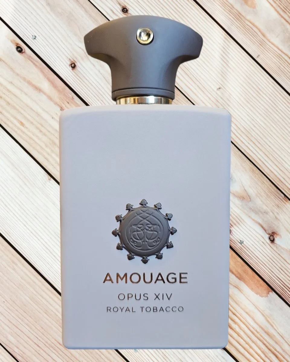 Amouage 'OPUS XIV' ROYAL TOBACCO floral-perfume-women-glass