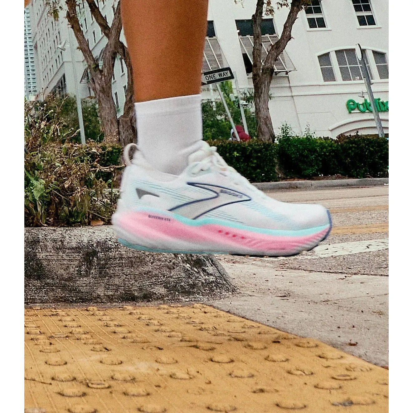 BROOKS GLYCERIN GTS 22 FEMME POINTURE MOYENNE ET LARGE