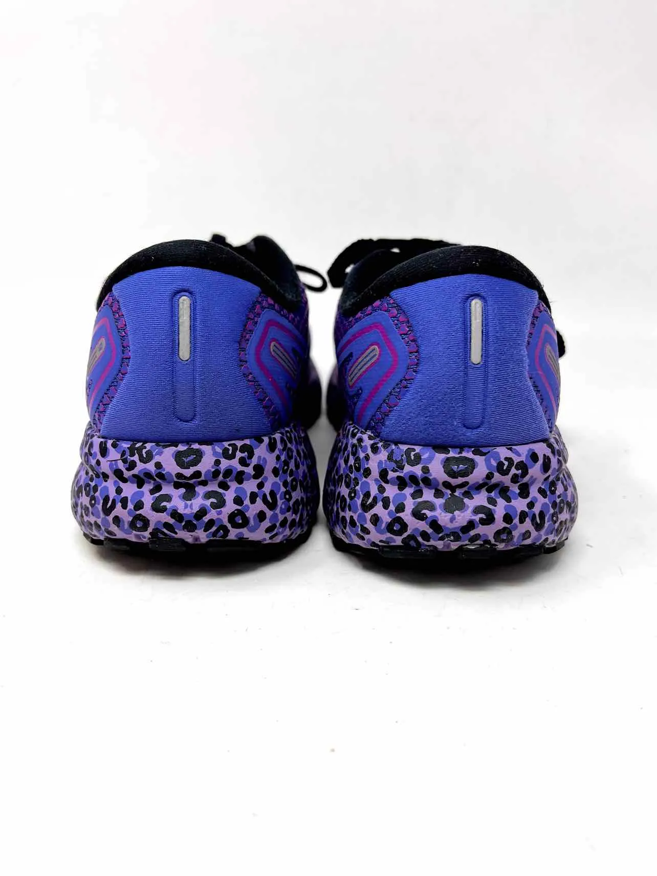 Chaussures de sport Brooks taille 6 en mesh violet/noir à imprimé animalier