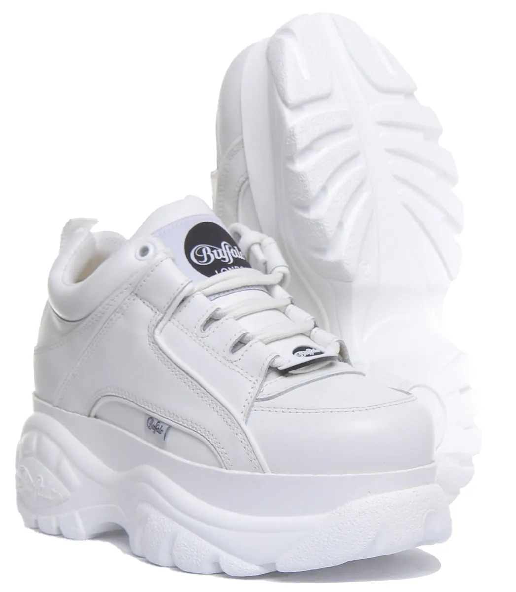 Chaussures Buffalo 1339-14 2.0 Plateforme Entraîneur en Blanc