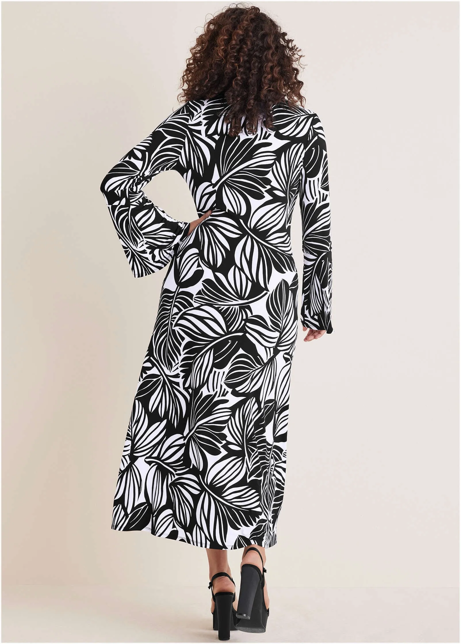 Button Front Maxi - Black Contrast Bold Leaves