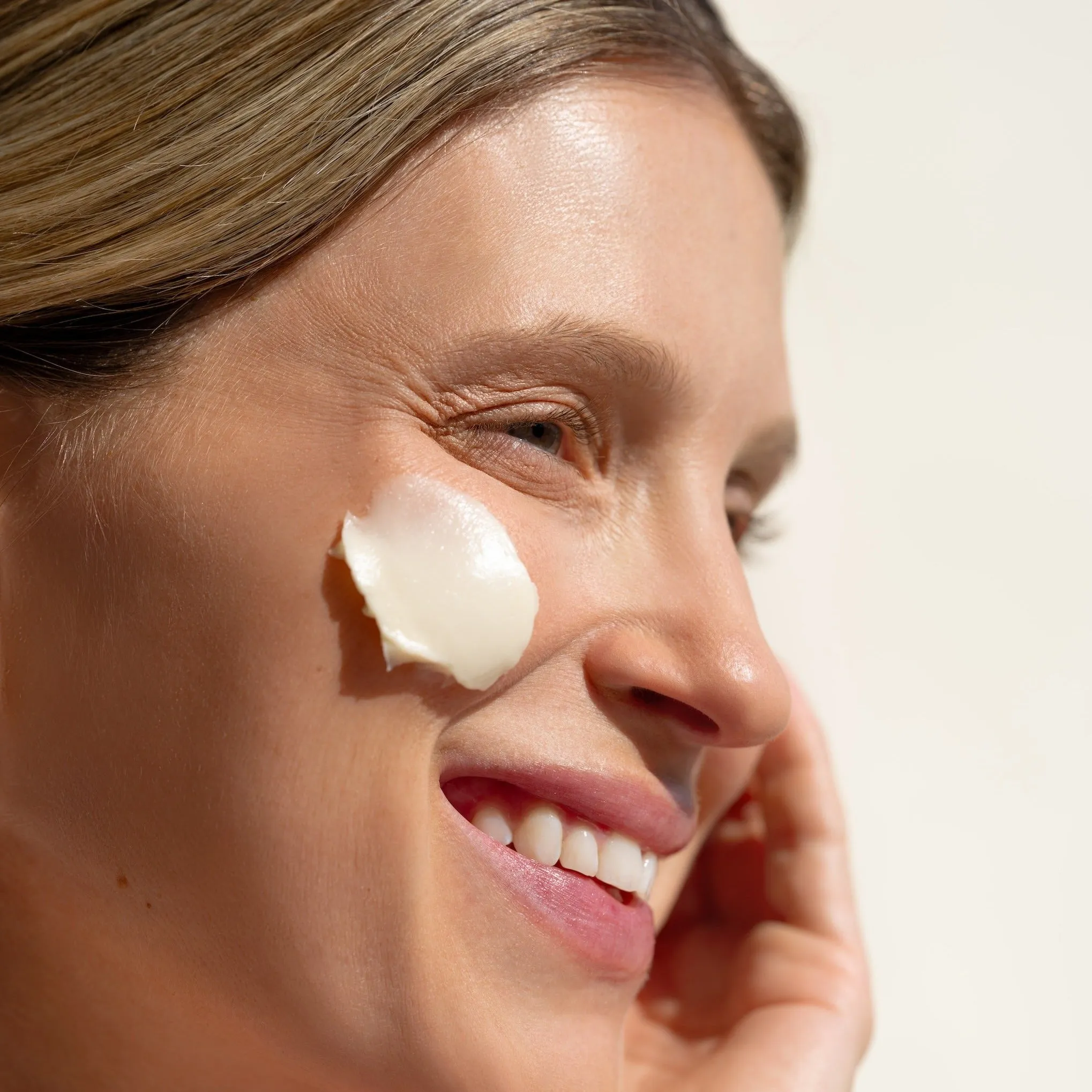 a tinted moisturizer,bubble moisturizer