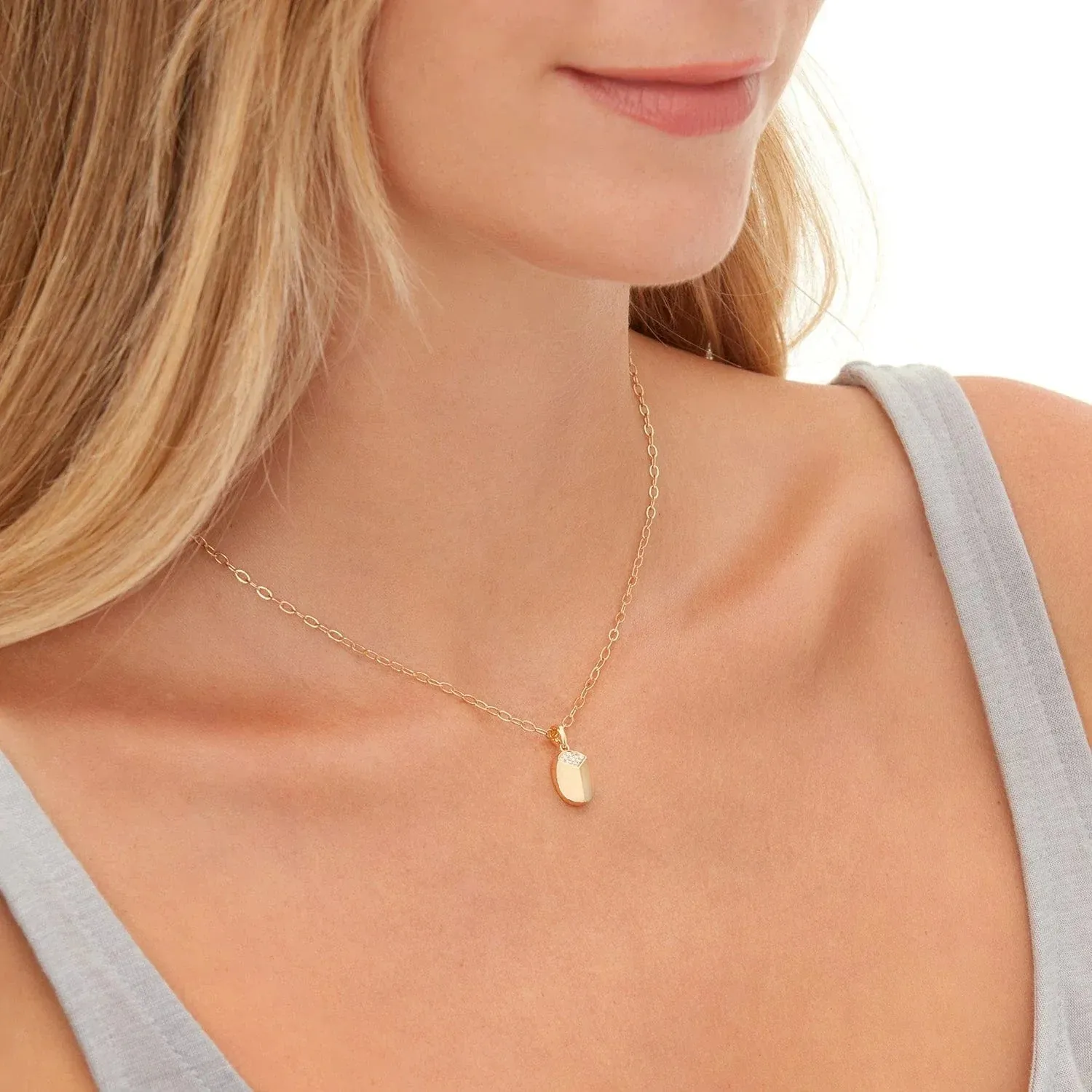 Carve Pendant with Pav P453YG