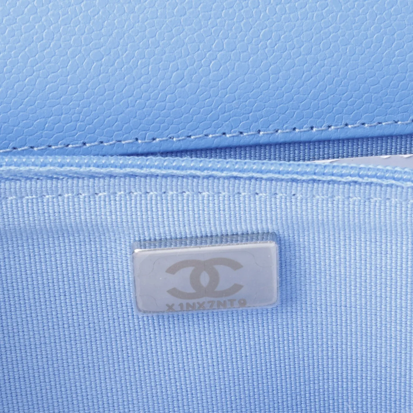 Chanel Chanel - Classic Wallet On Chain - Sky Blue Caviar SHW - Pre-Loved