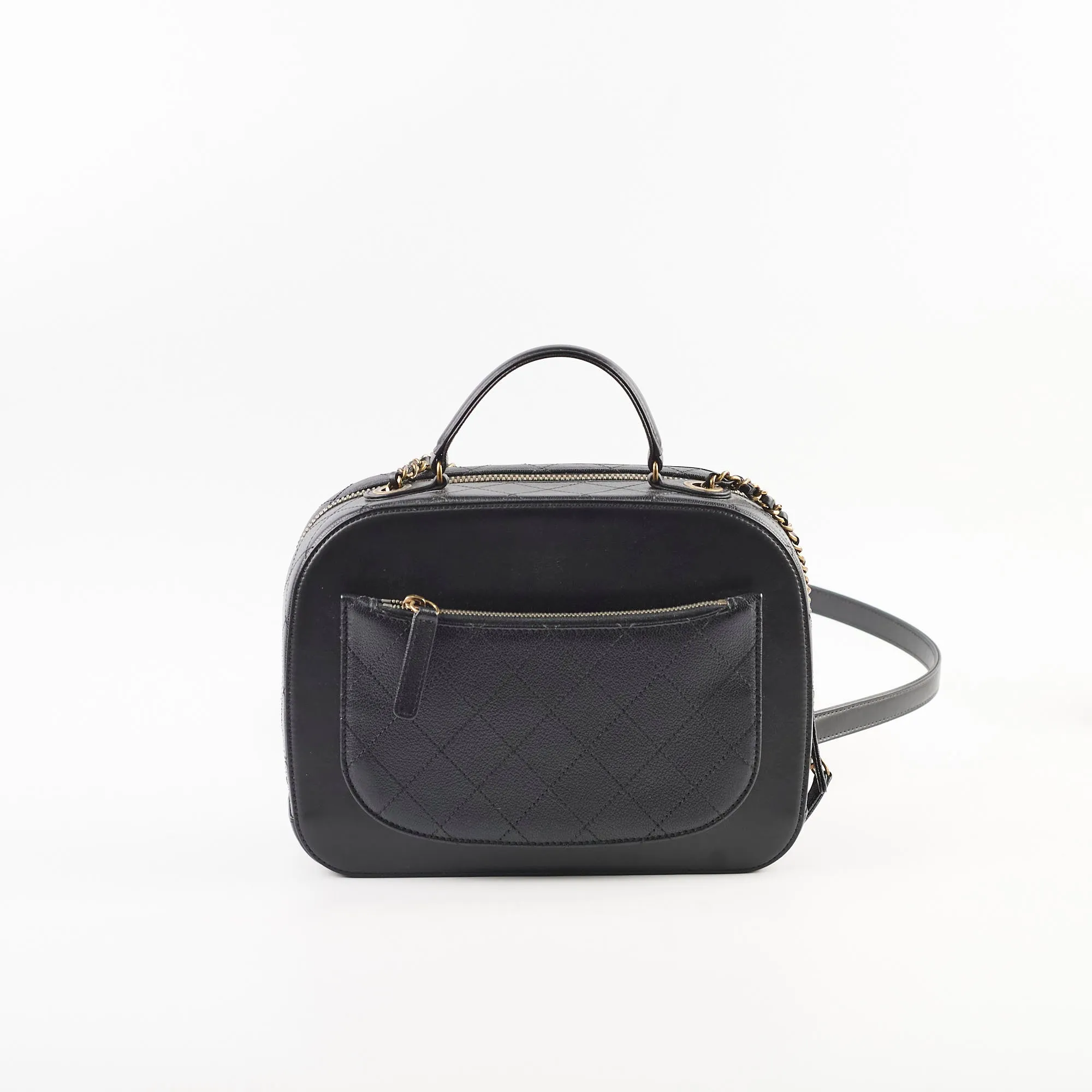 Chanel vanity quited CC black