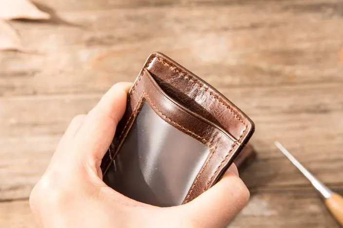 Cool Leather Mens Small Wallets Bifold Vintage billfold Wallets for Men