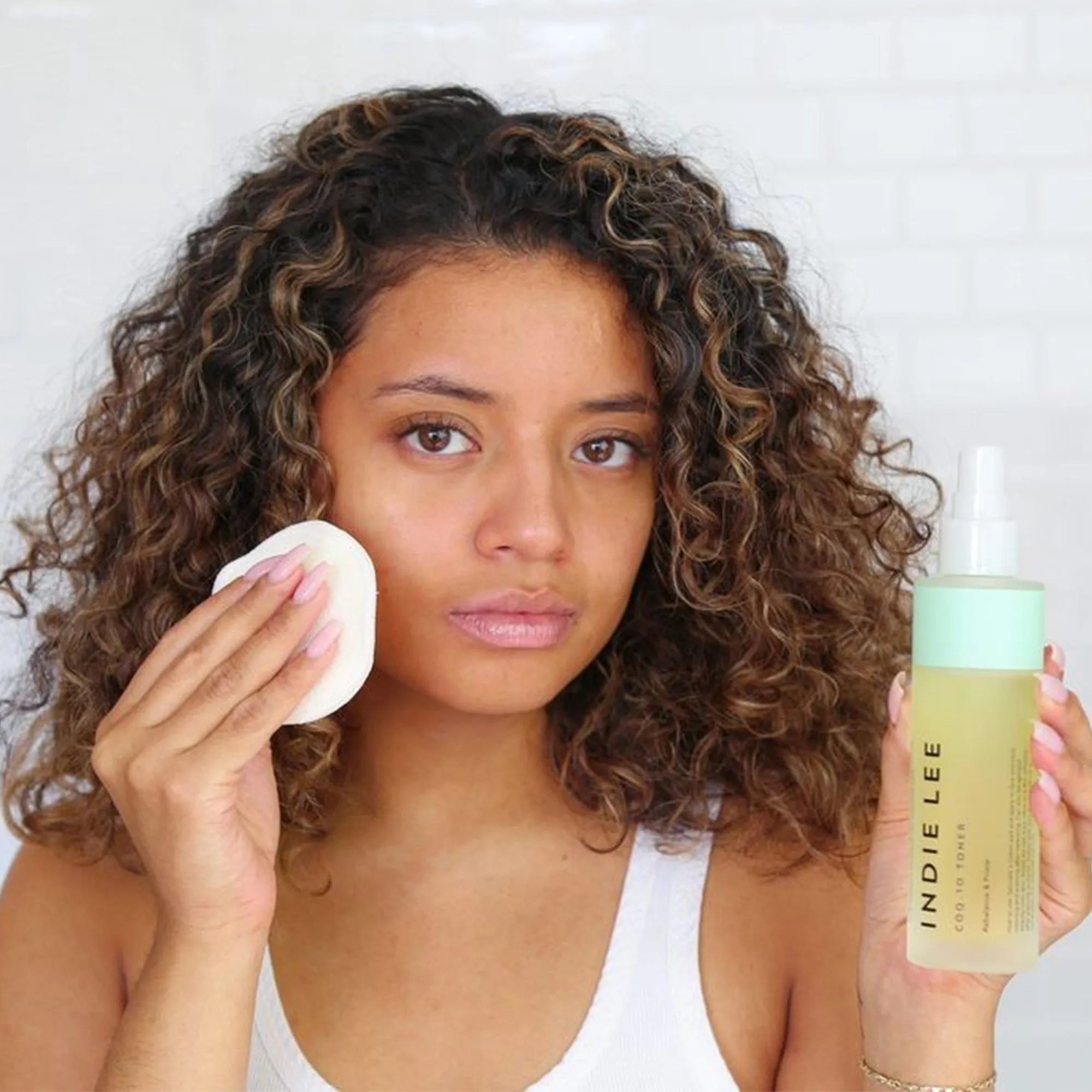 a tinted moisturizer,bubble moisturizer
