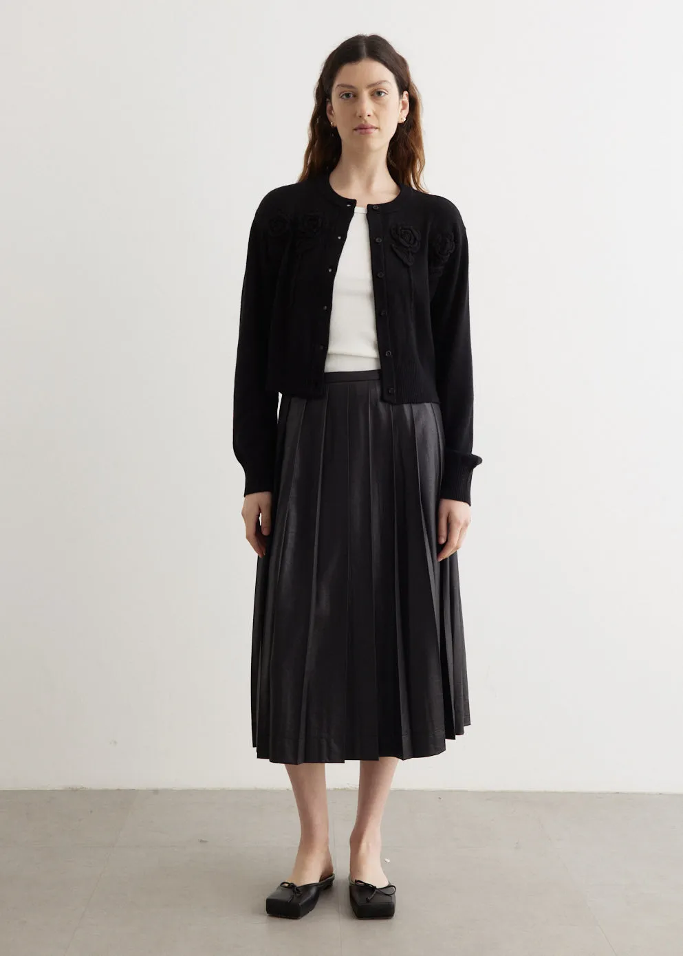 Creased Pleated Skirt,denim skirt,mini skirt,pleated skirt,maxi skirt,line skirt,pencil skirt,long skirt,skirt cover up beach,cargo skirt,corduroy skirt,skirt designer,skirt dance,ethnic skirt,edikted skirt, elastic waist skirt,