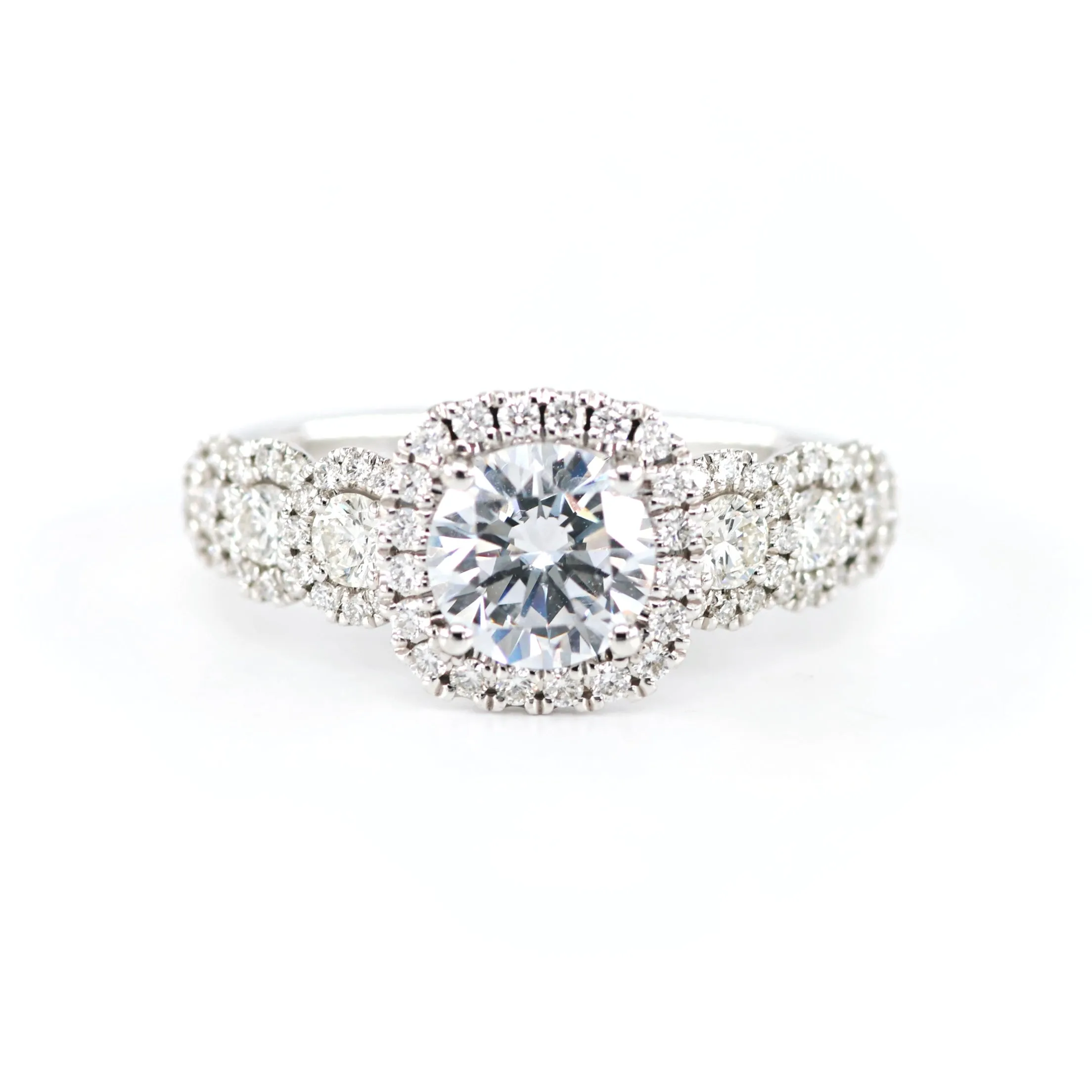 Cushion Halo Diamond Engagement Ring 4690064