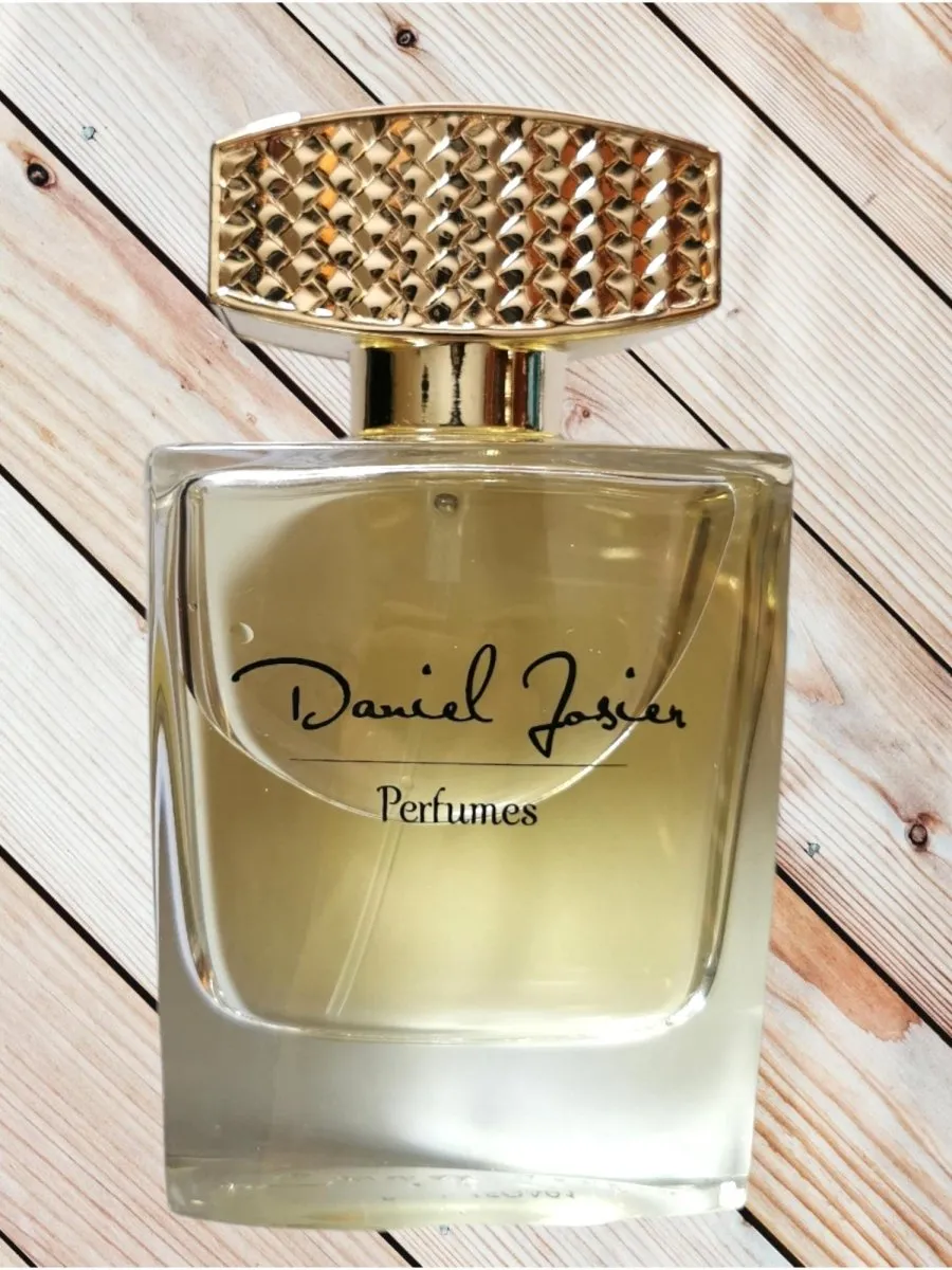 Daniel Josier GREEN LEATHER floral-perfume-women-glass