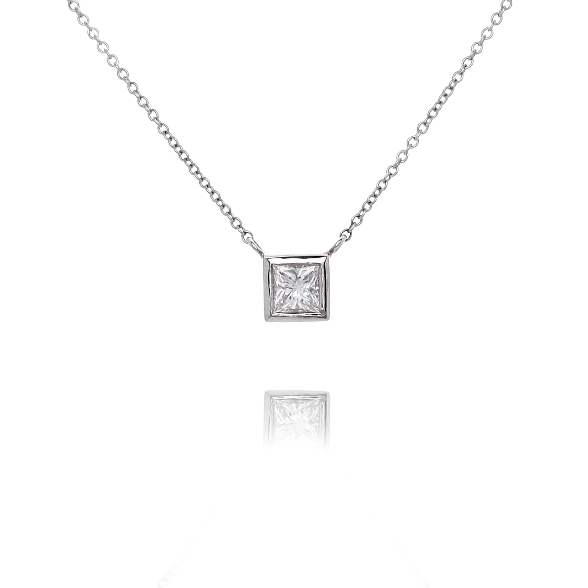 Estate 18 Karat White Gold Solitaire Diamond Pendant Necklace 