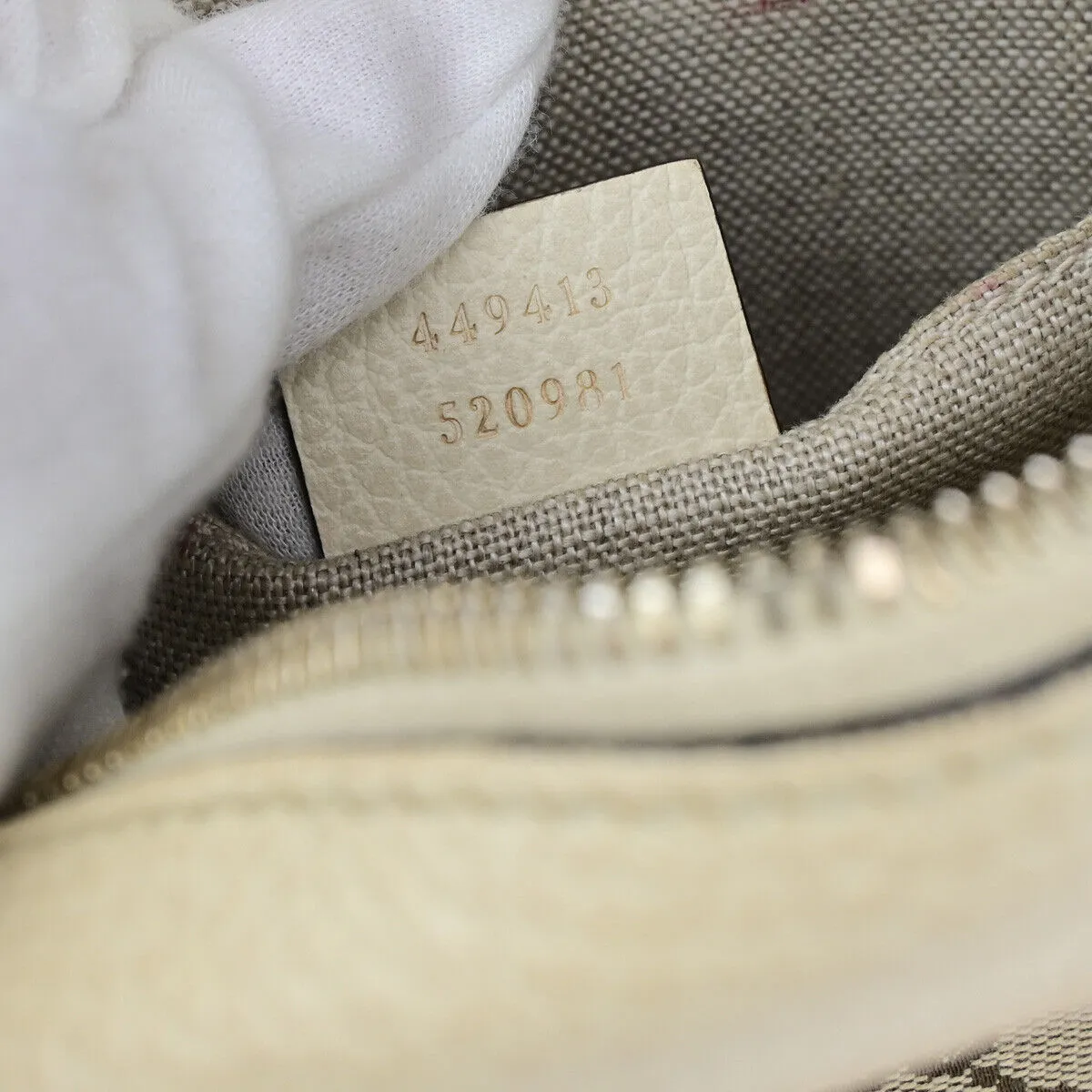 Gucci Bree  Canvas Shoulder Bag ()