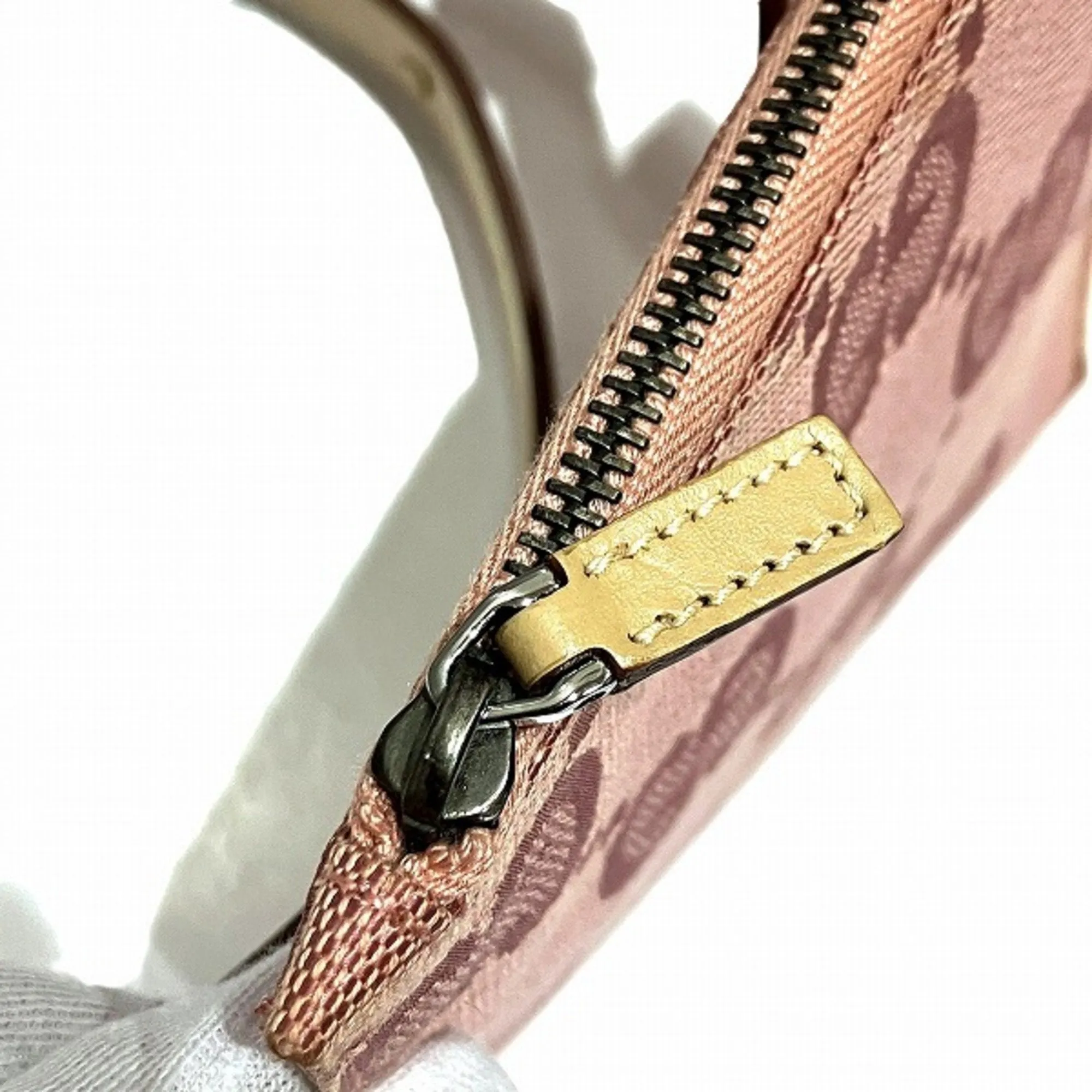 Gucci Gg Canvas  Canvas Shoulder Bag ()