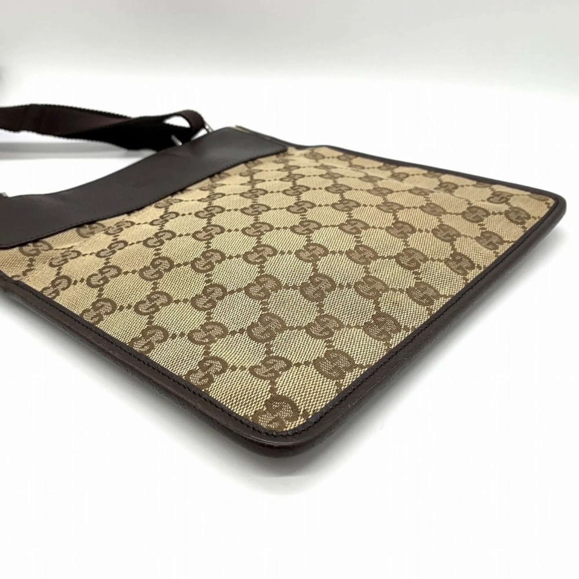 Gucci  Gg Canvas Shoulder Bag (Pre-Owned)