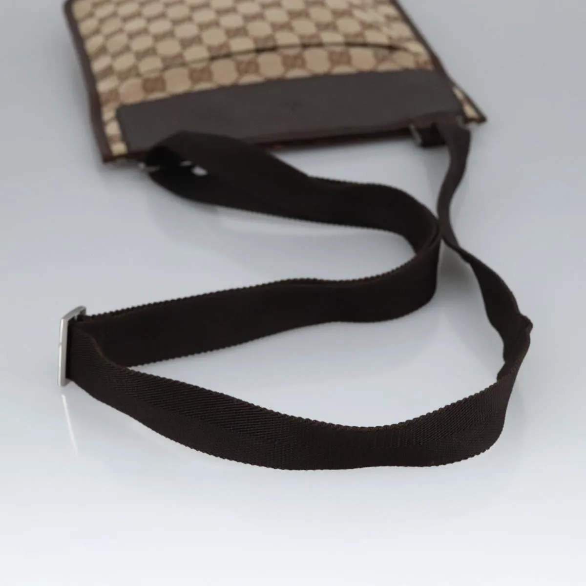 Gucci Gg Supreme  Canvas Shoulder Bag (Pre-Owned)