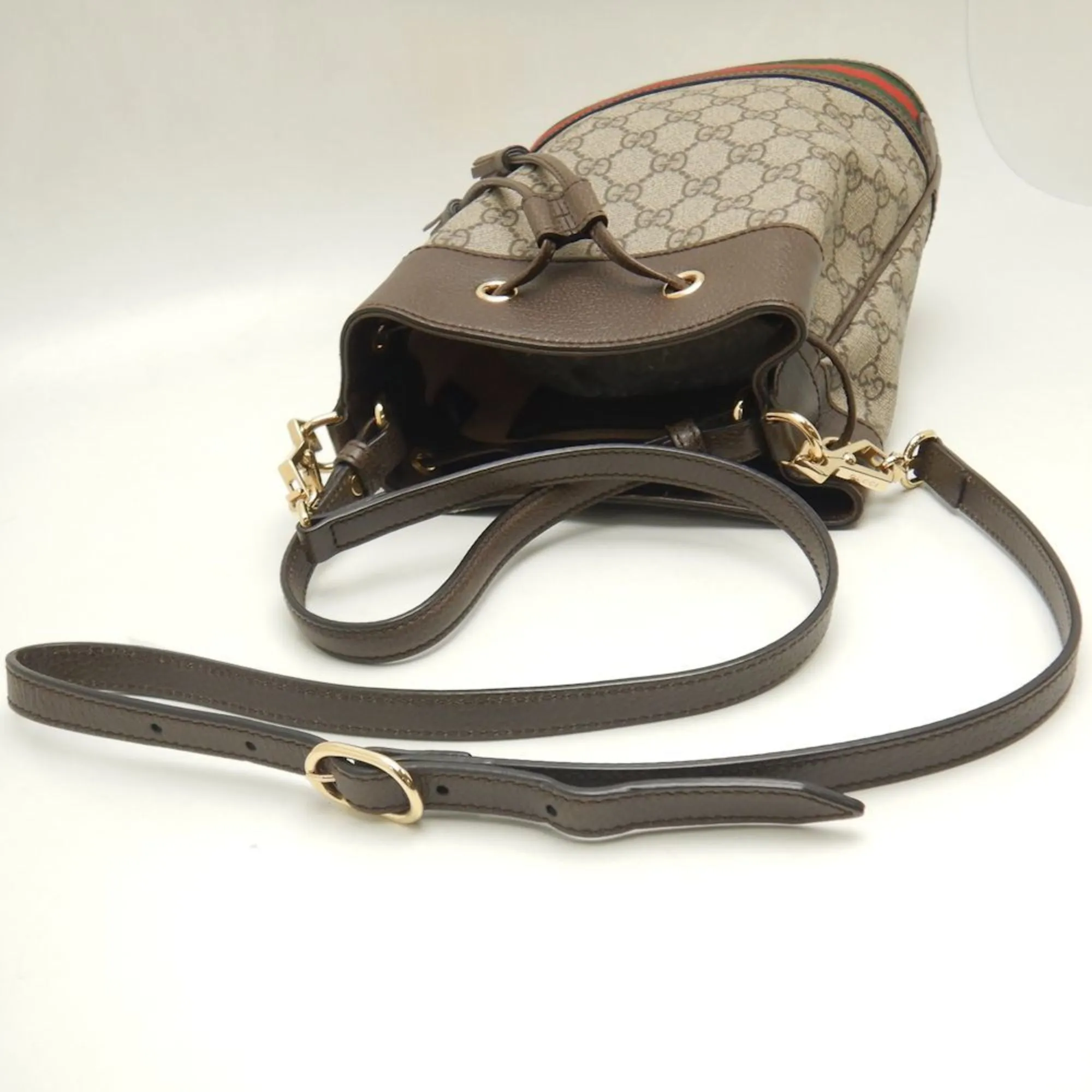 Gucci  Gg Supreme Handbag Shoulder Bag (Pre-Owned)