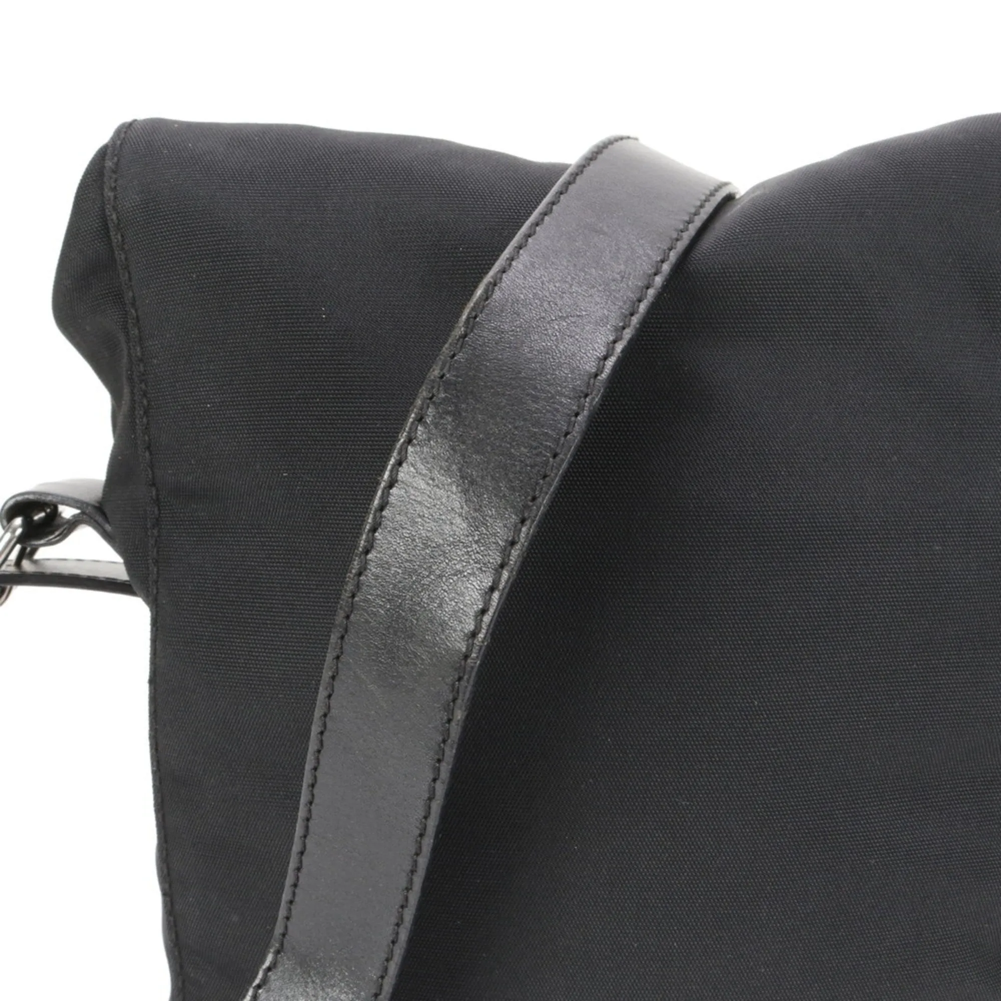 Gucci  Leather Nylon Shoulder Bag Tote Bag (Pre-Owned)