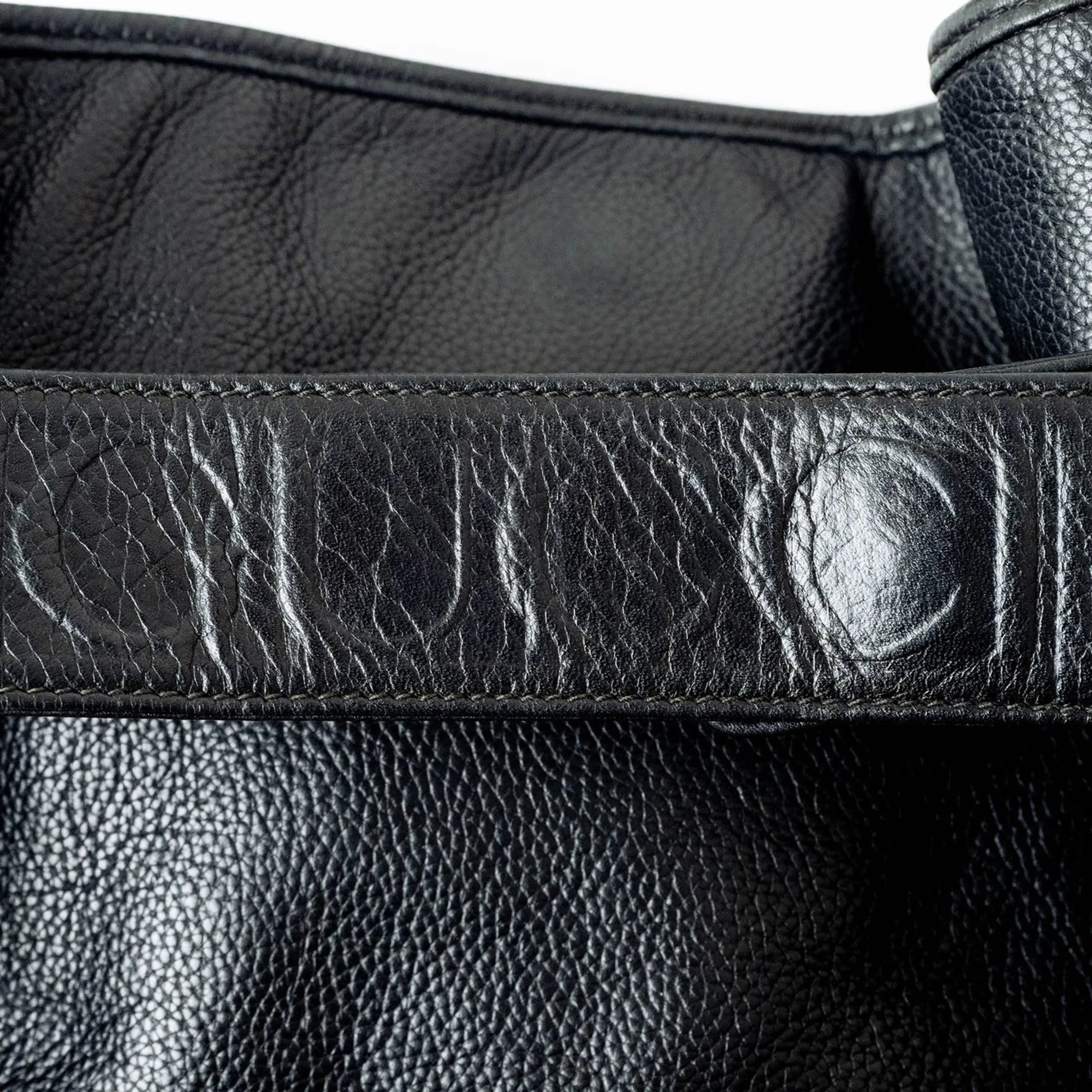 Gucci  Leather Shoulder Bag (Pre-Owned)