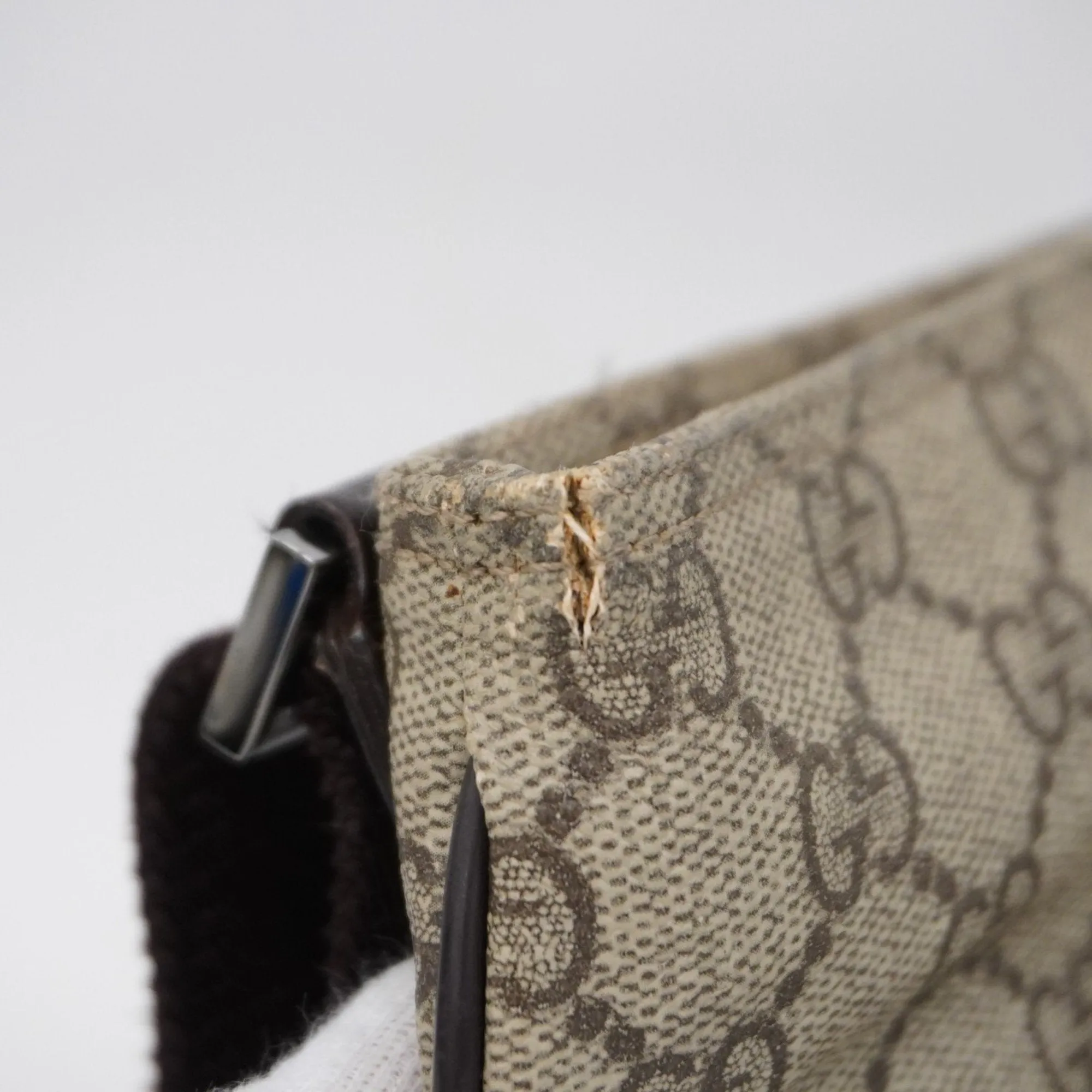 Gucci  Pvc Shoulder Bag (Pre-Owned)