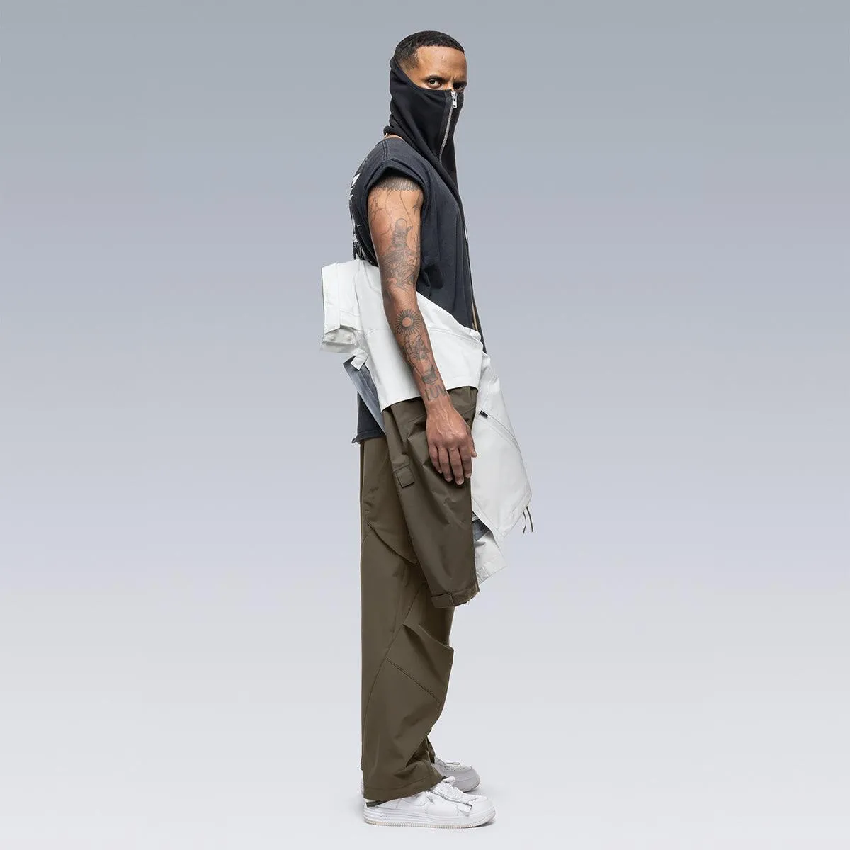 J101-GT 'White RAF Green'