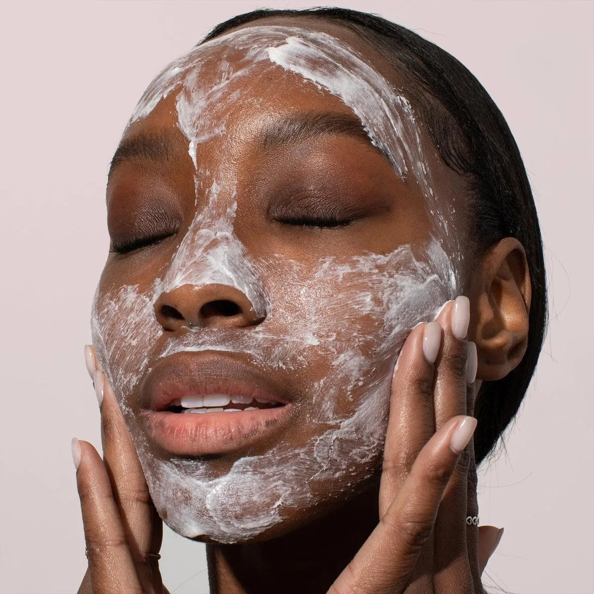 a tinted moisturizer,bubble moisturizer