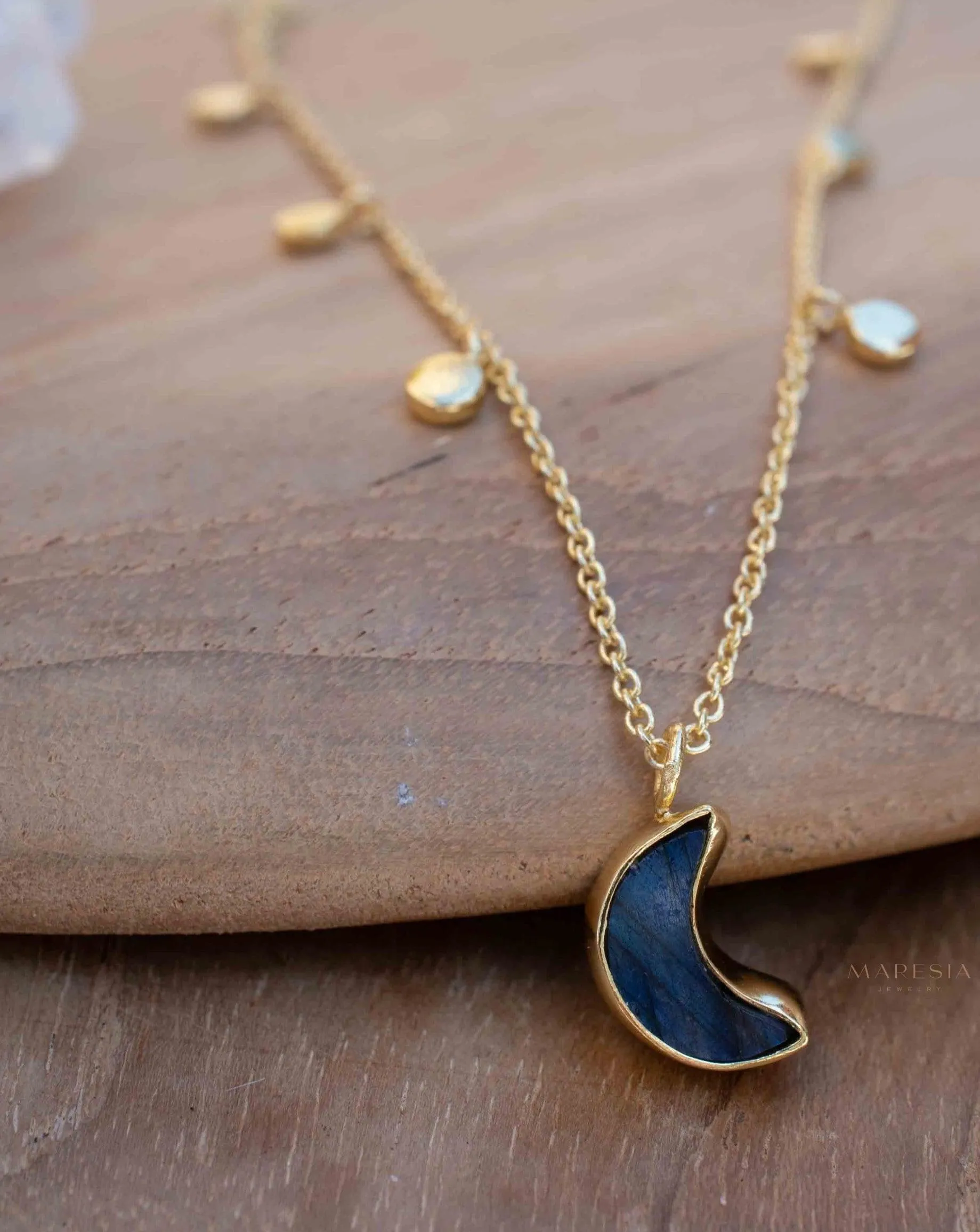 Labradorite Necklace ~ Gold Plated 18k ~ MN130