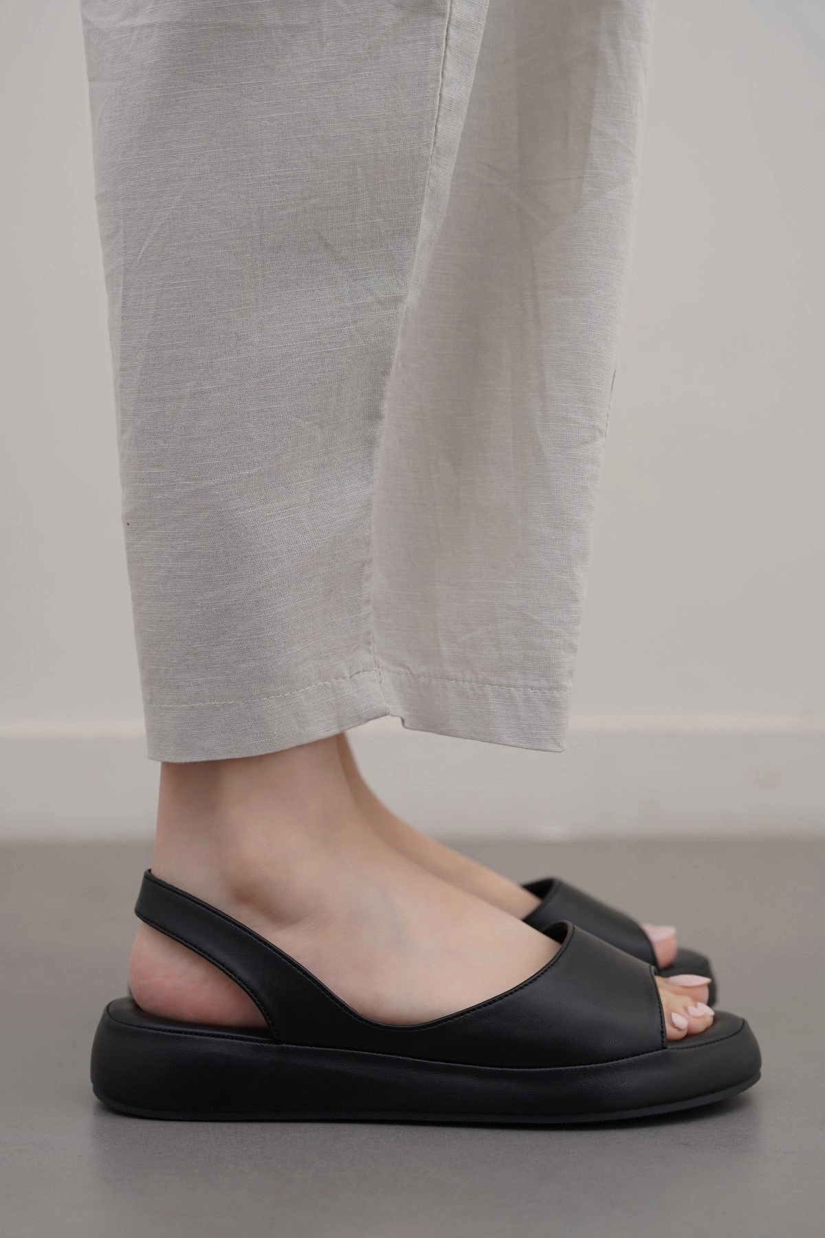 LIGHTWEIGHT MAMA SLINGBACKS
