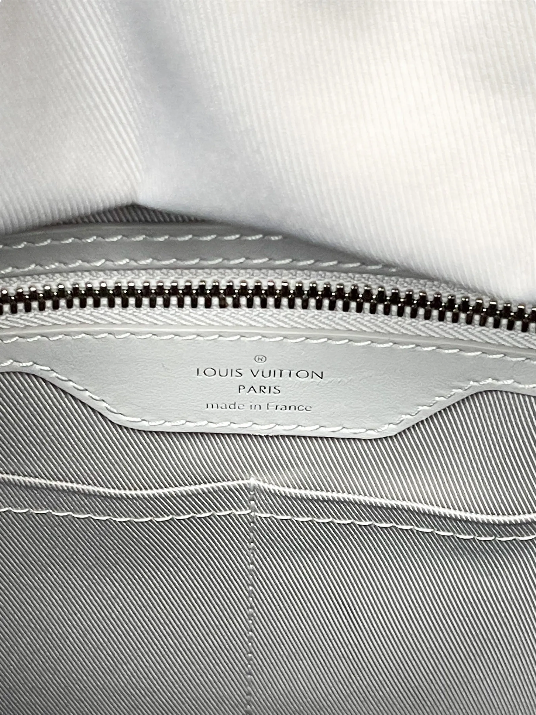 Louis Vuitton Chalk Leather Story Bag