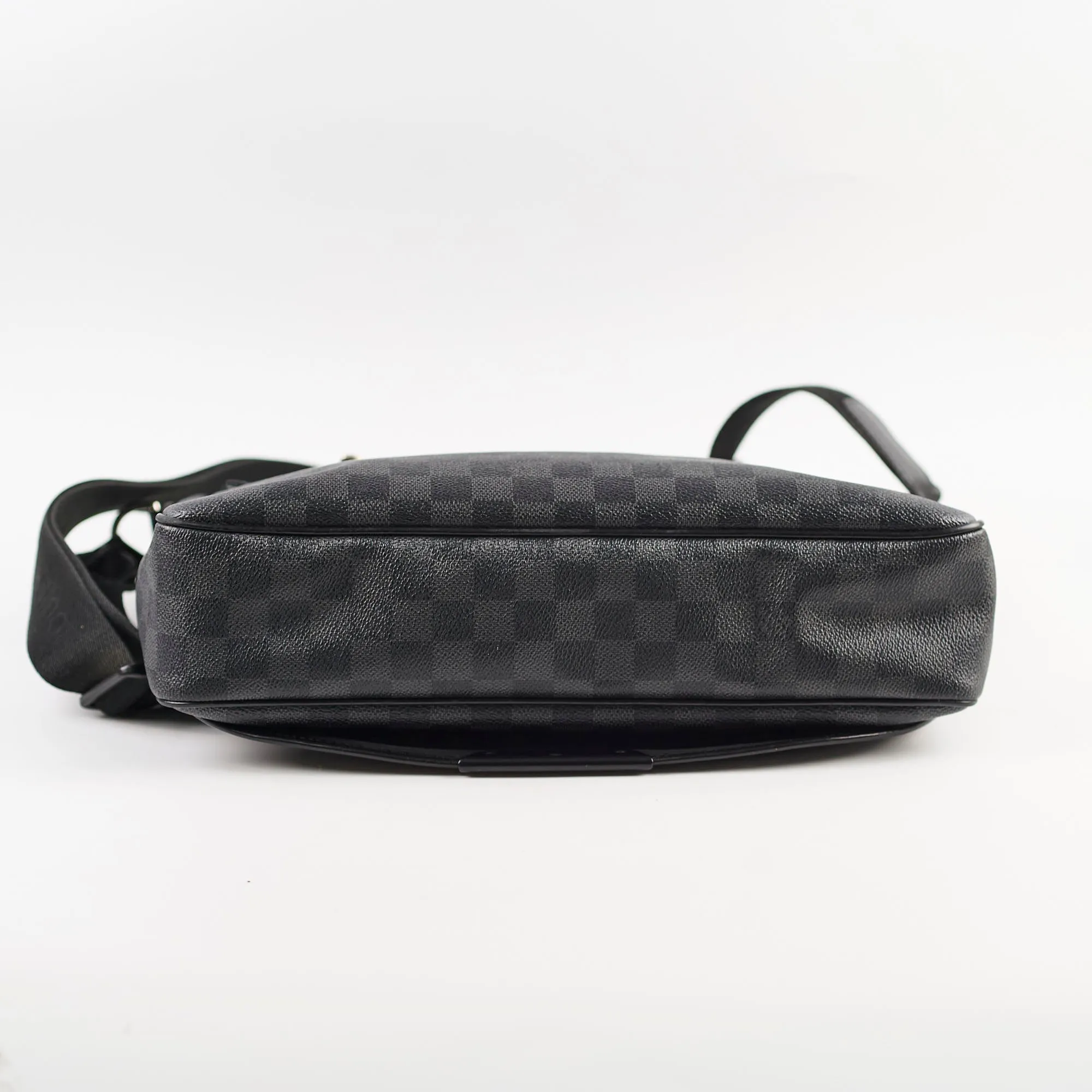 Louis Vuitton Damier Graphite MM