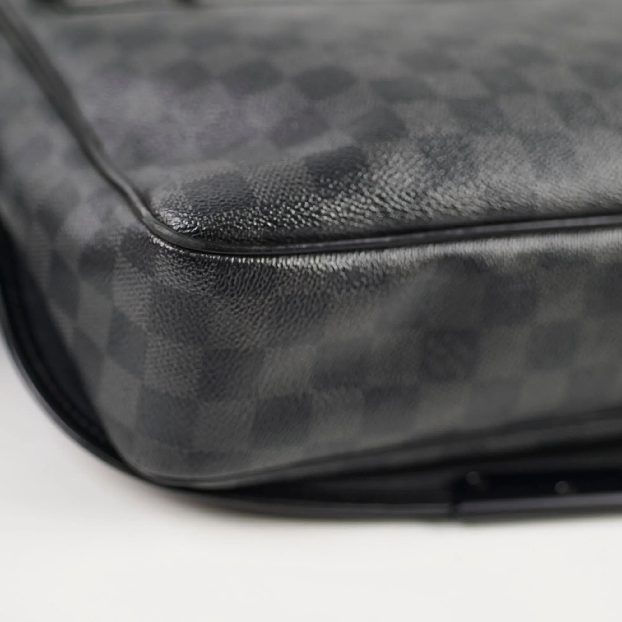 Louis Vuitton Damier Graphite MM