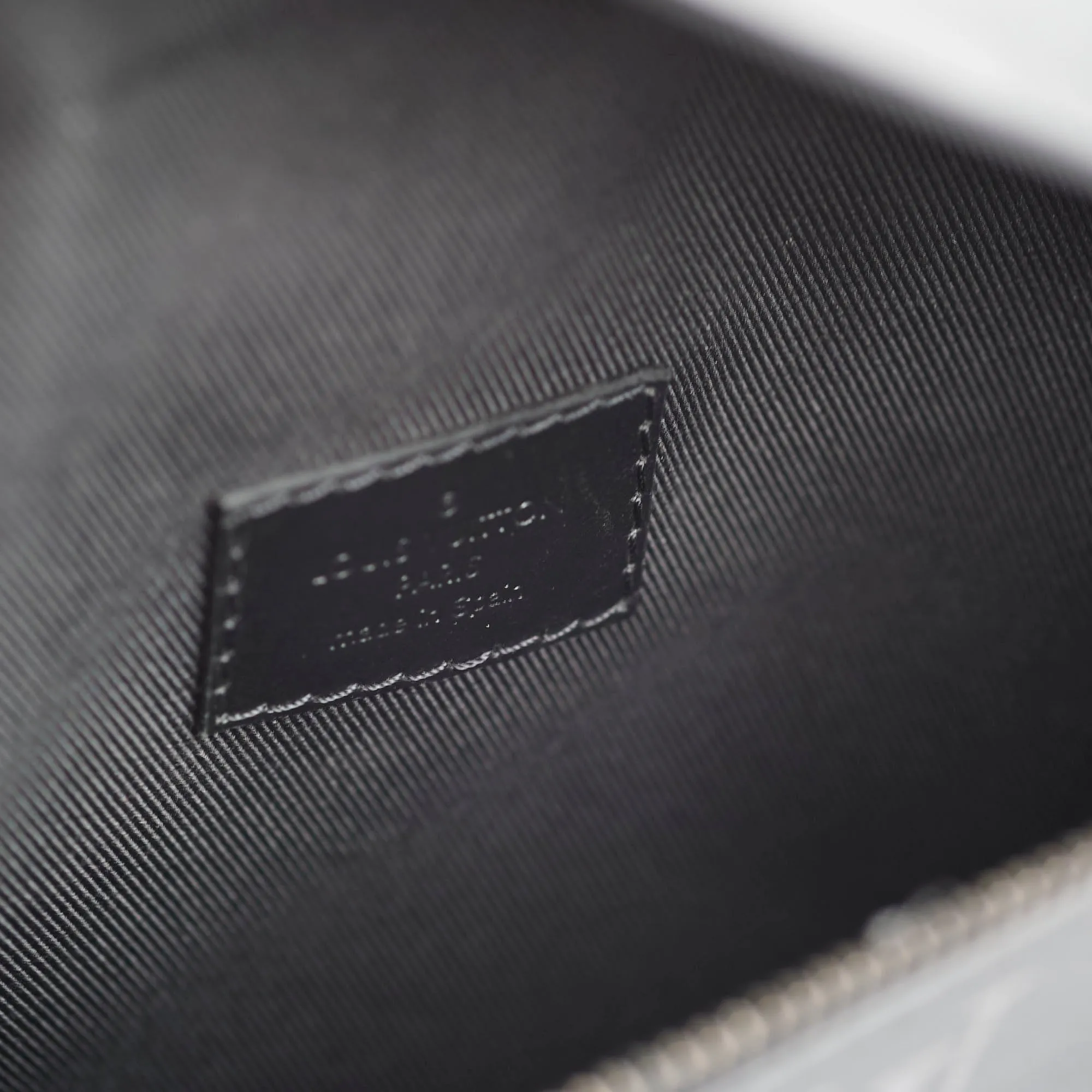 Louis Vuitton Discovery Bumbag PM Monogram Eclipse