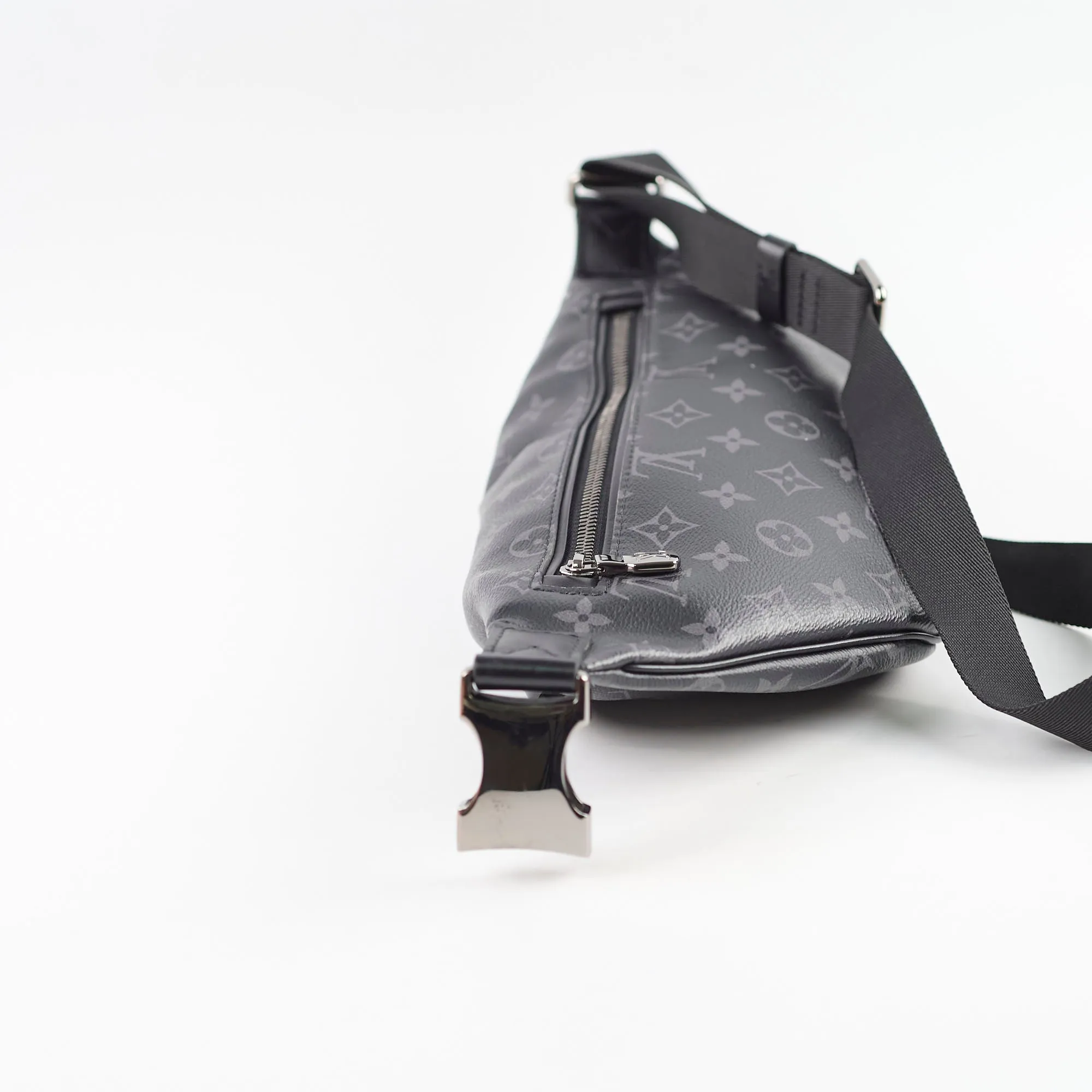 Louis Vuitton Discovery Bumbag PM Monogram Eclipse