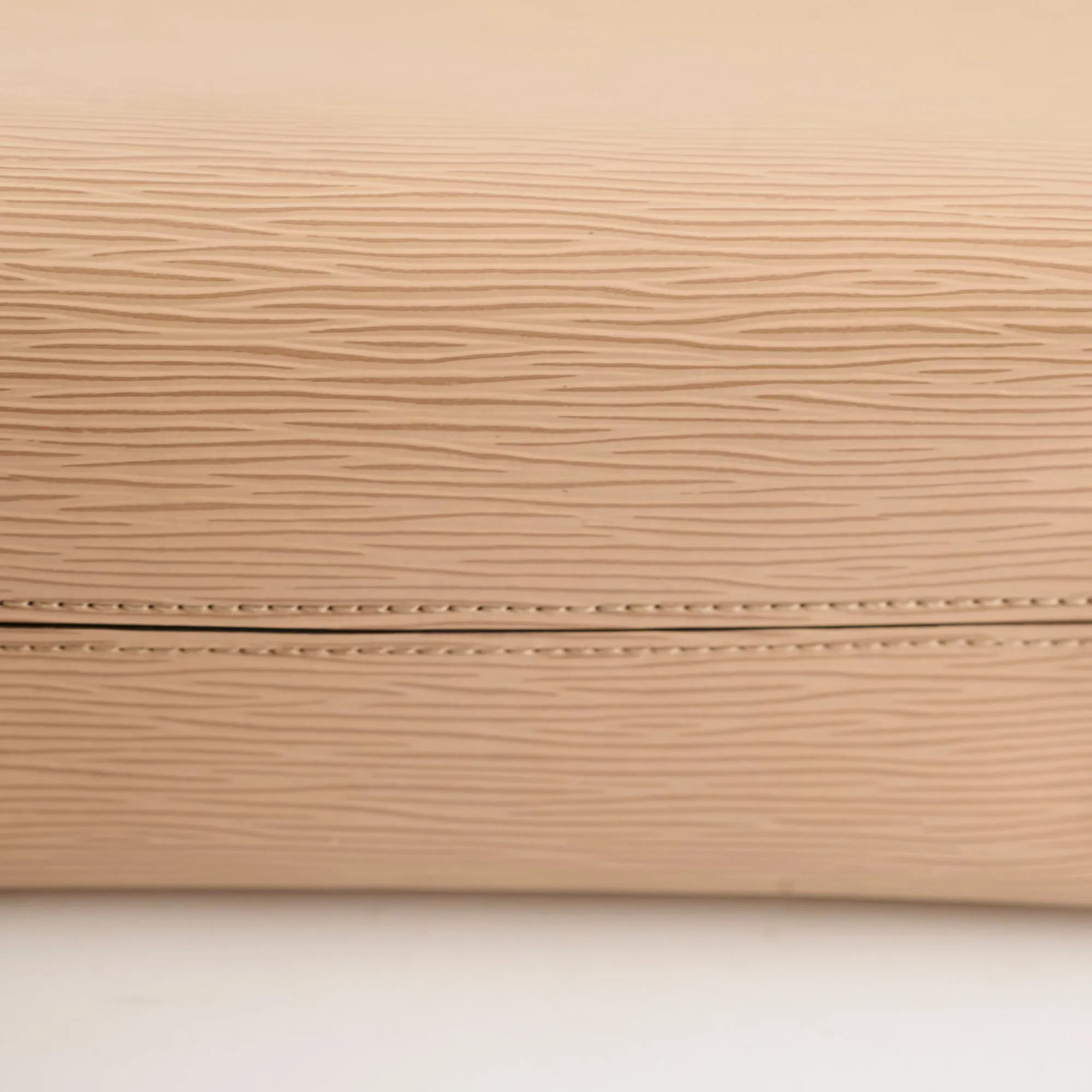 Louis Vuitton epi cluny BB beige
