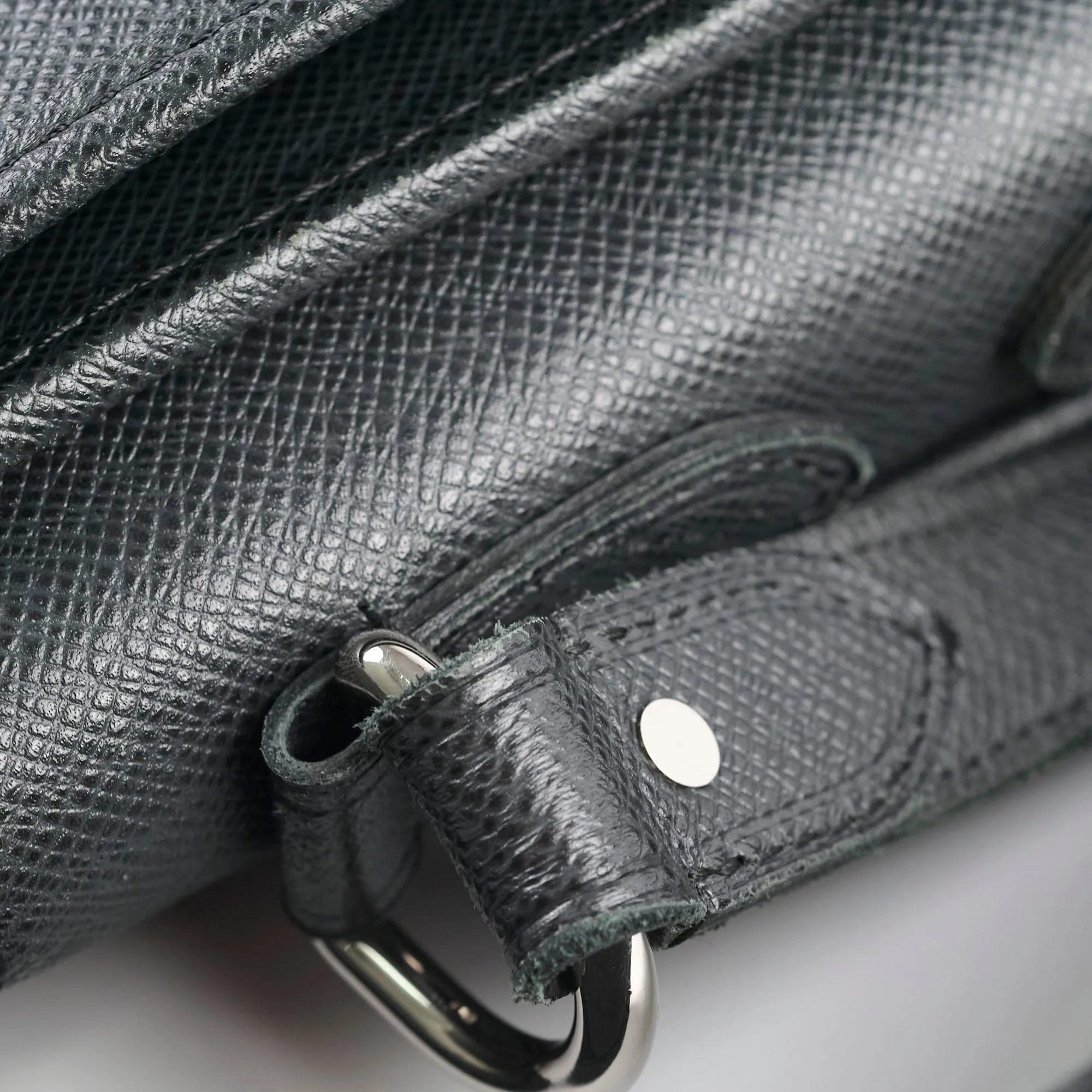 Louis Vuitton Mens Messenger Bag