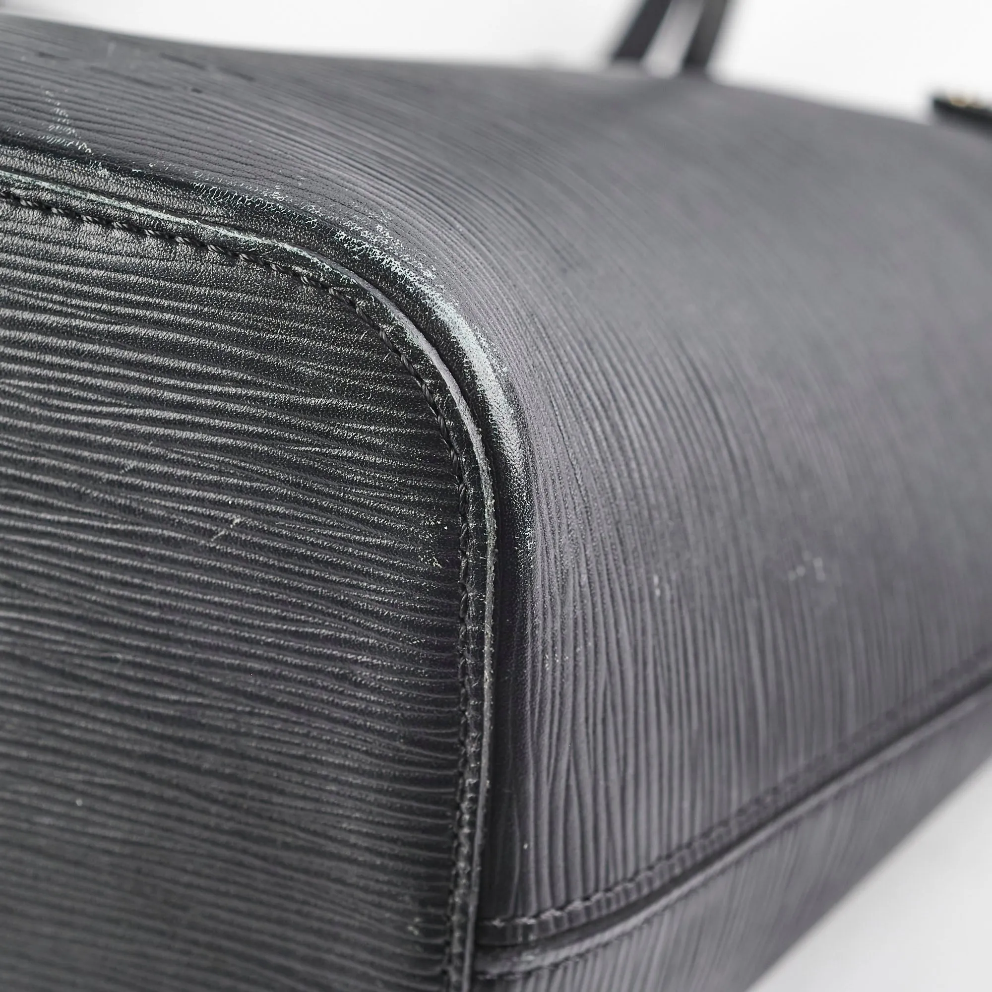 Louis Vuitton Neverfull MM Epi Black