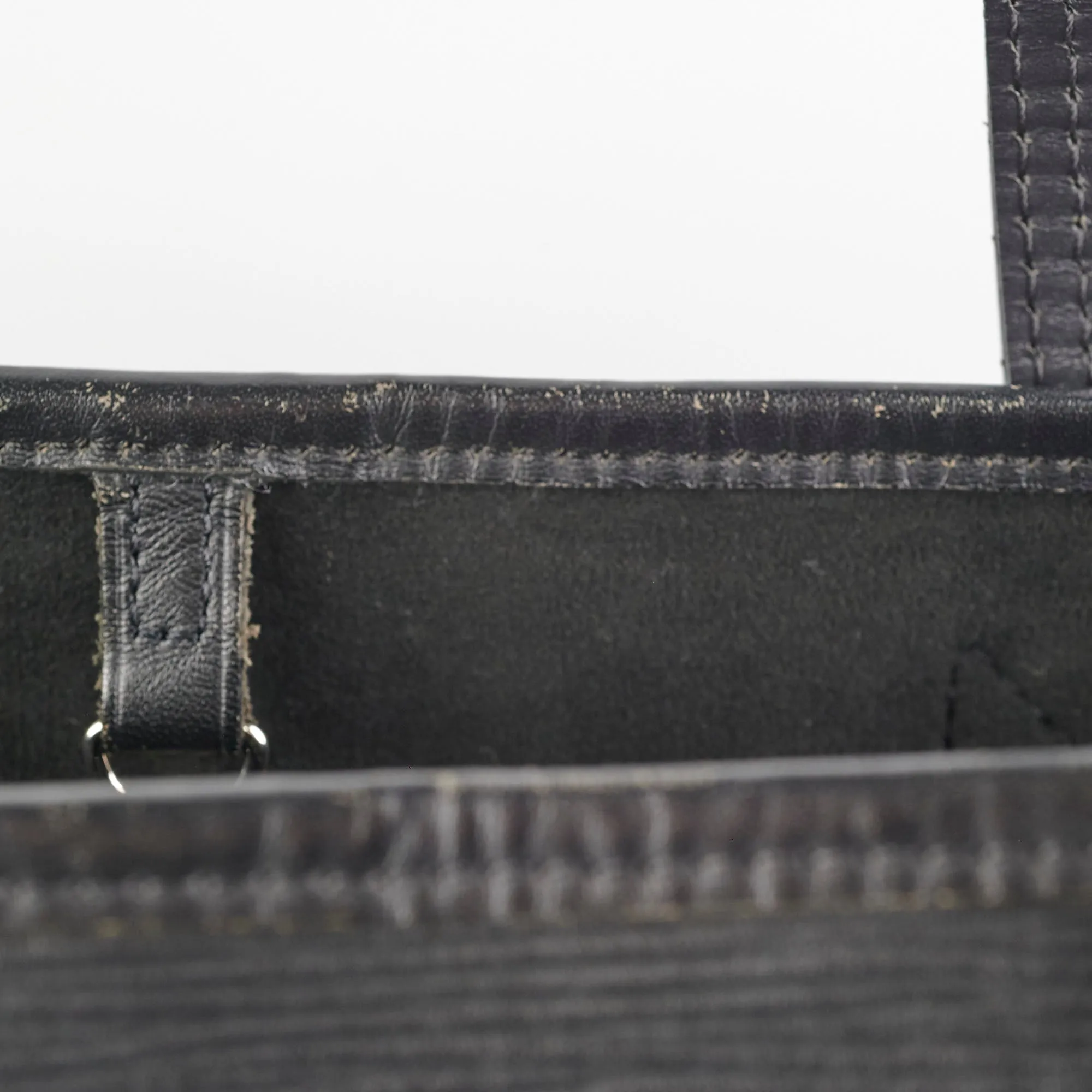 Louis Vuitton Neverfull MM Epi Black