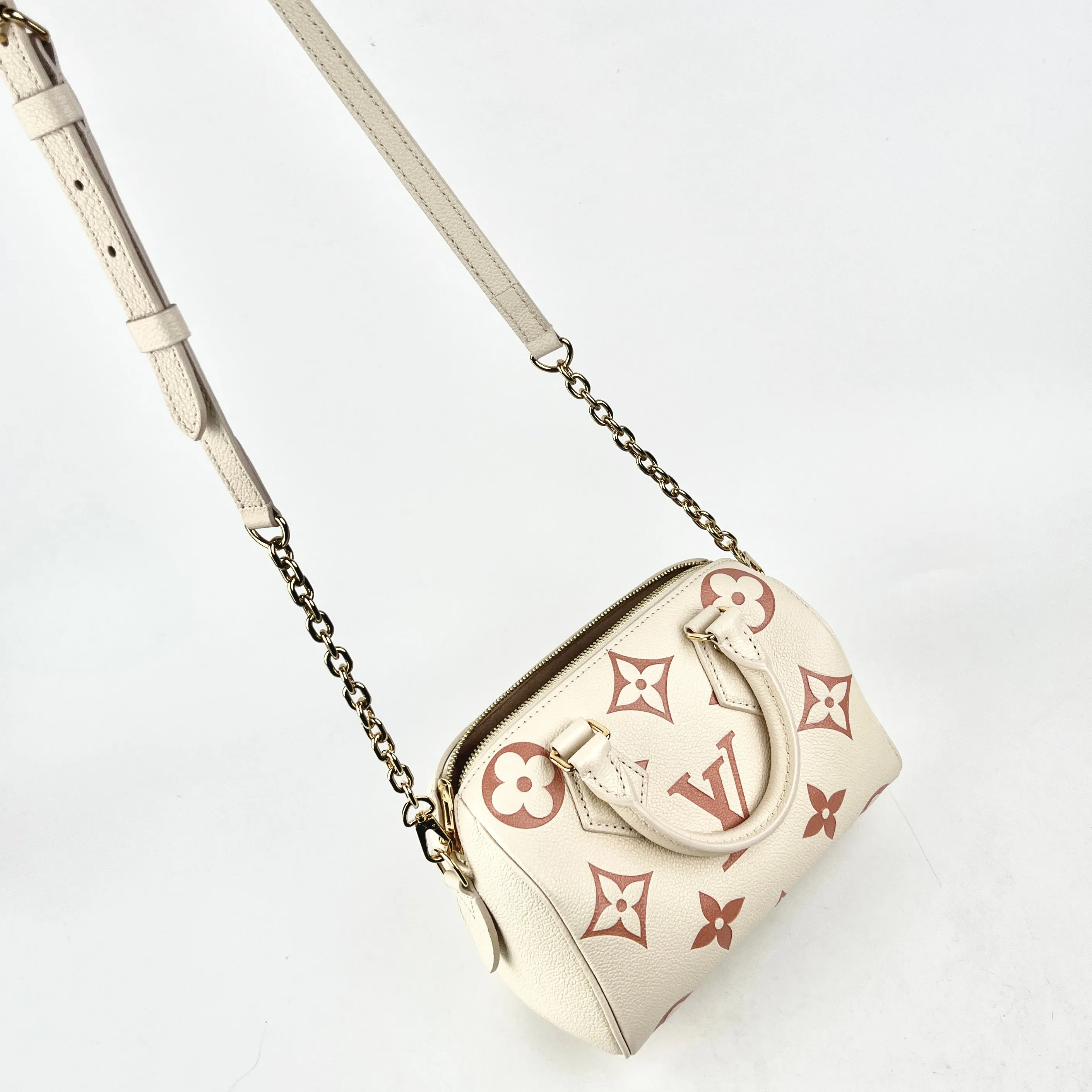 Louis Vuitton Speedy Bandouli???re 20