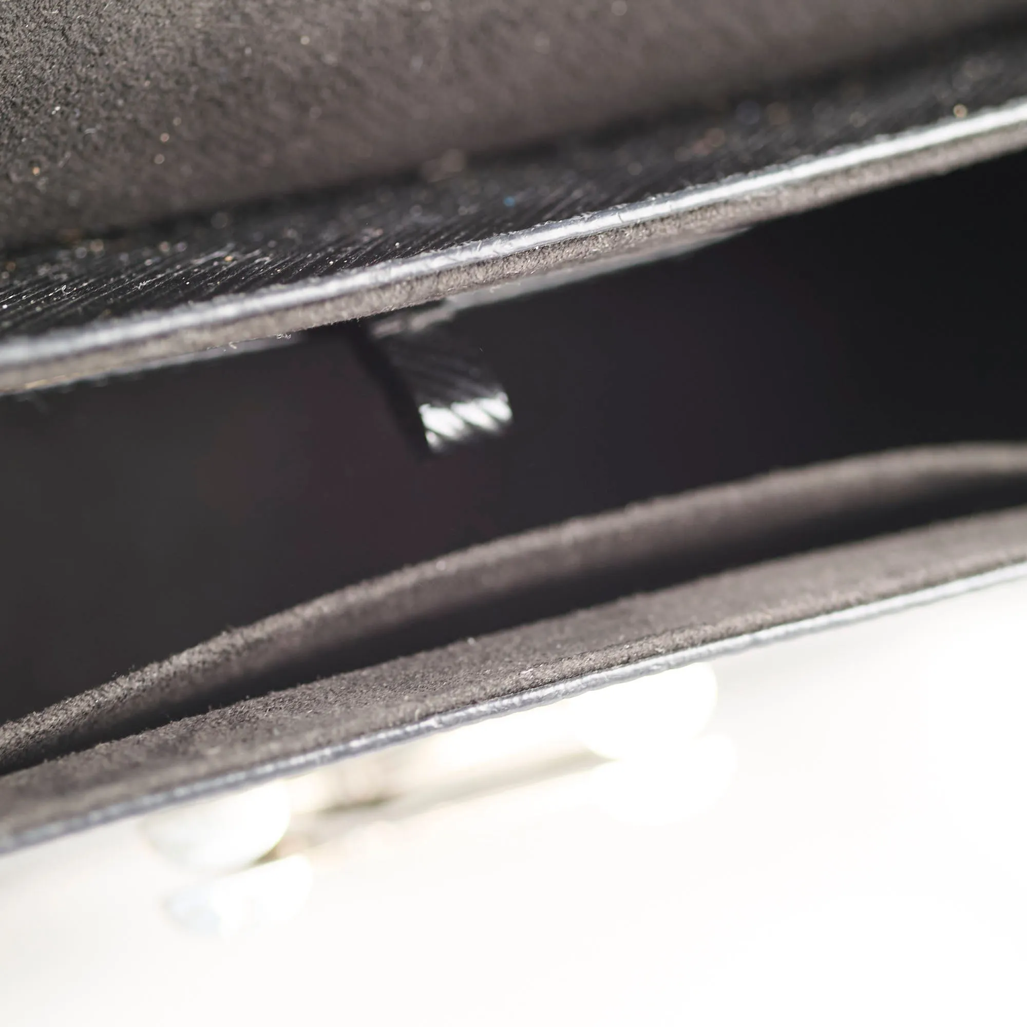 Louis Vuitton Twist MM Epi Black