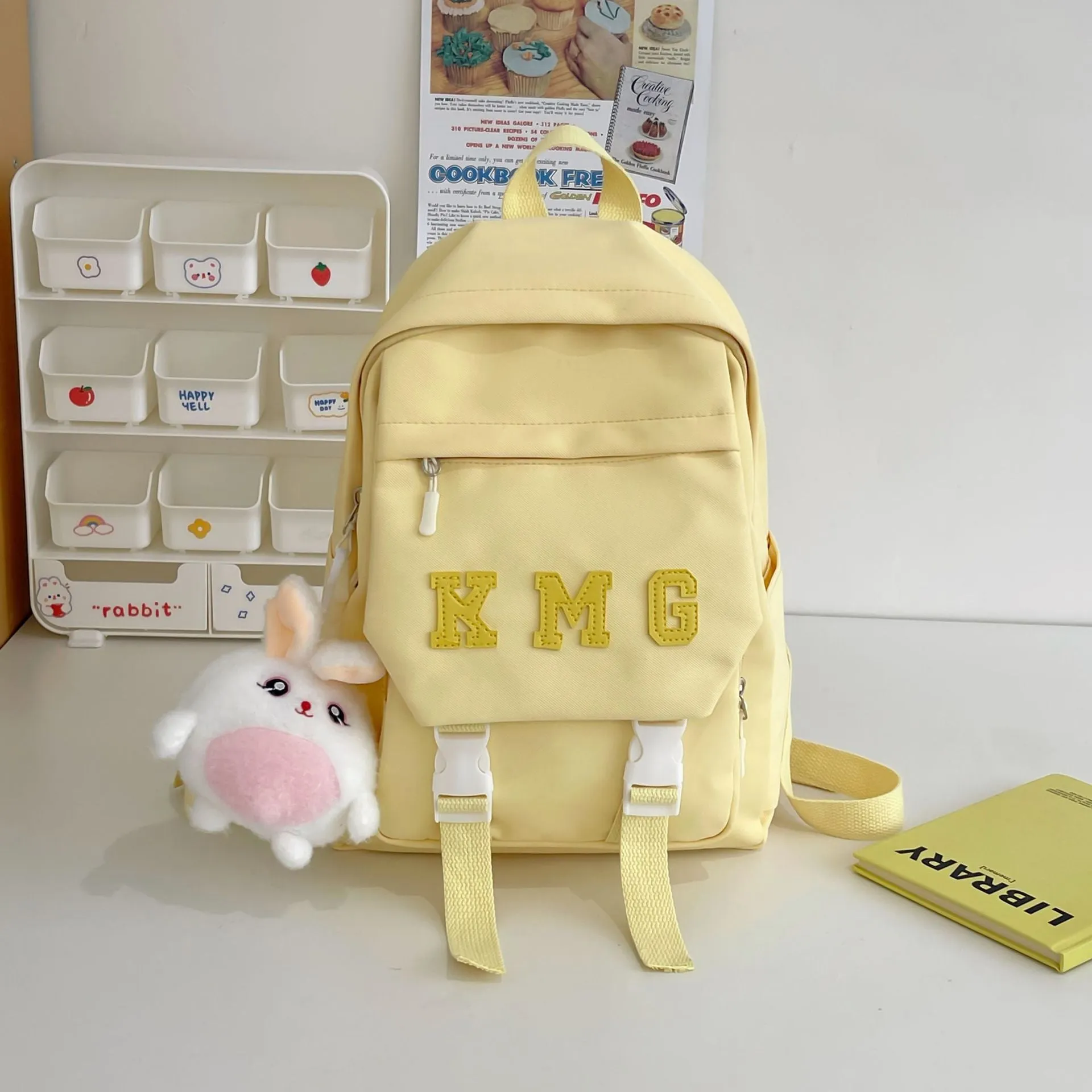 Mini backpack for primary school students