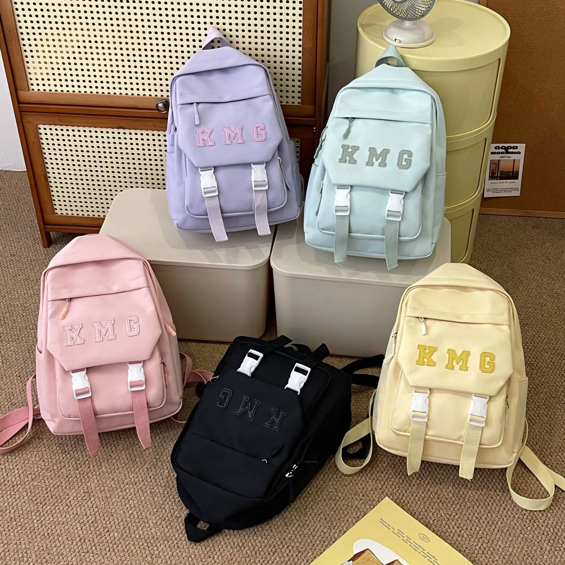Mini backpack for primary school students 