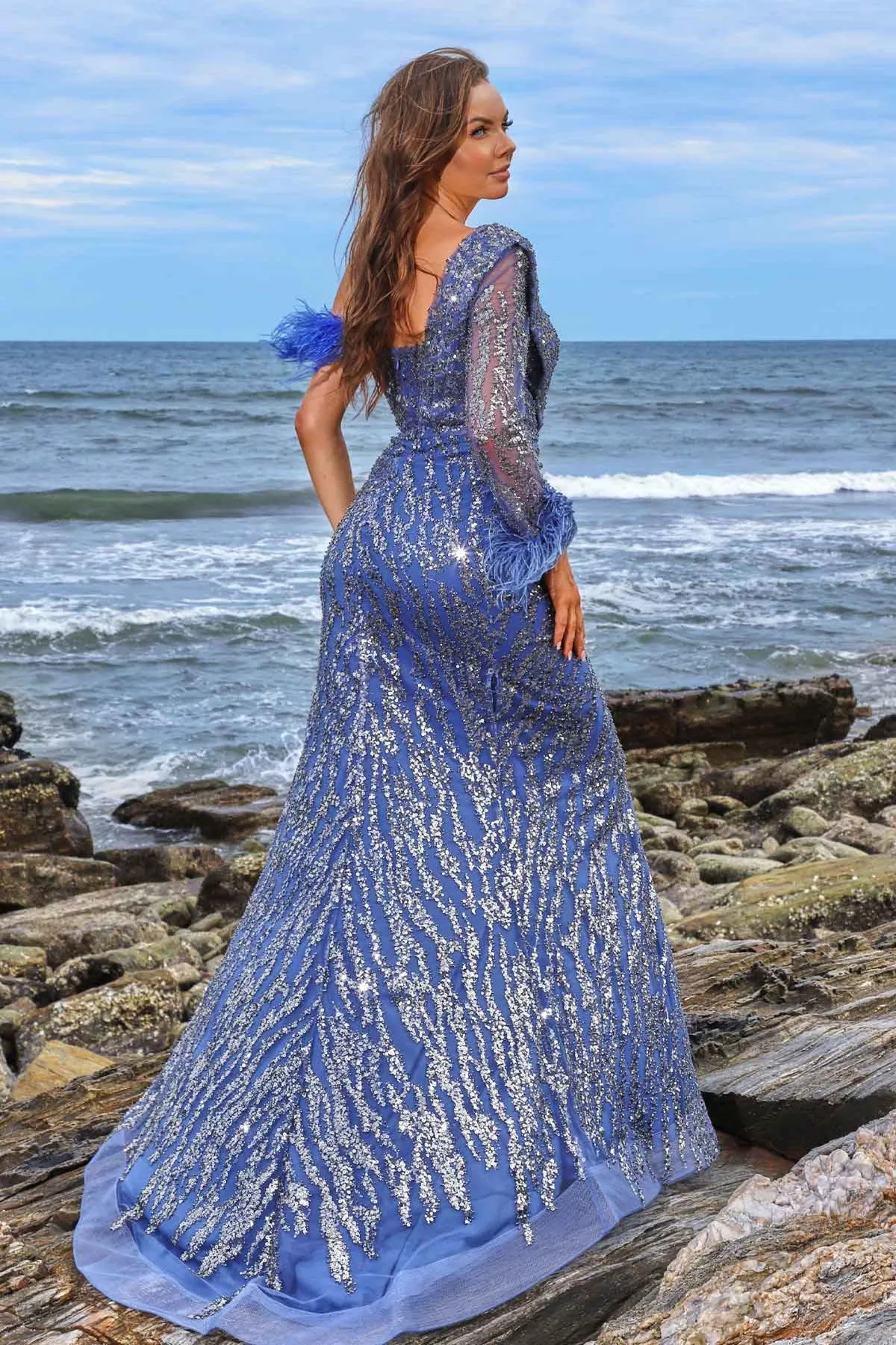 MNM Couture M1057