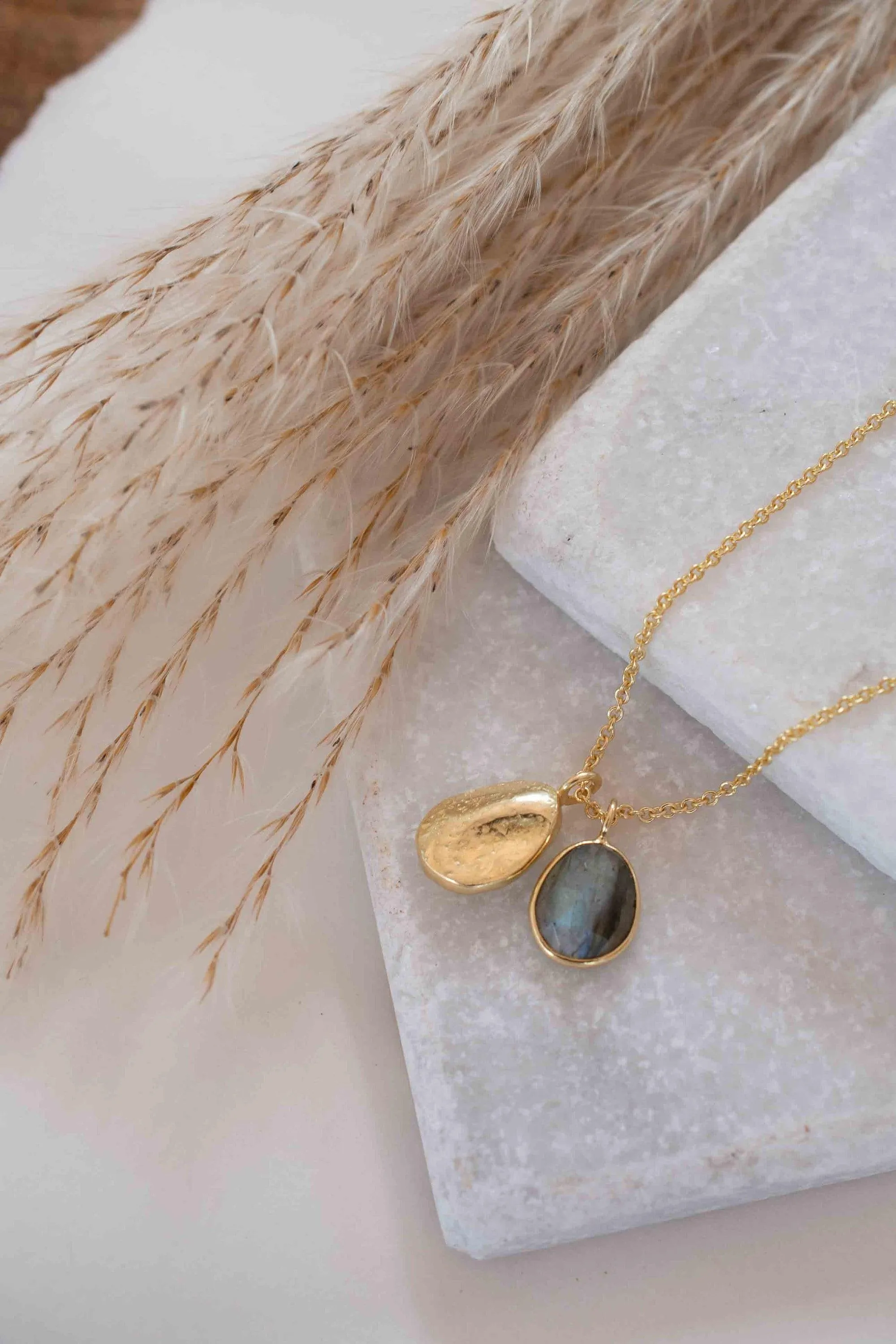 Moonstone, Copper Turquoise or Labradorite ~ Necklace ~ Gold plated 18k ~ MN113