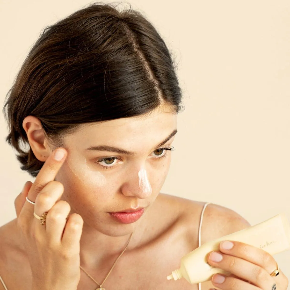a tinted moisturizer,bubble moisturizer