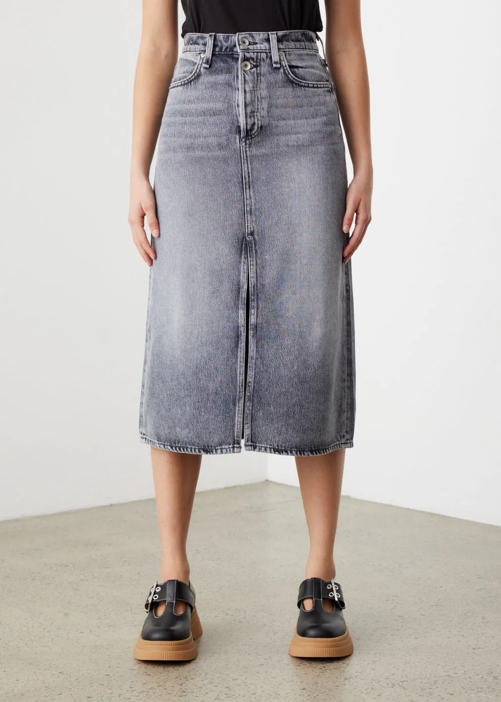 *NO STOCK* Broken In Denim High-Rise Skirt,denim skirt,mini skirt,pleated skirt,maxi skirt,line skirt,pencil skirt,long skirt,skirt cover up beach,cargo skirt,corduroy skirt,skirt designer,skirt dance,ethnic skirt,edikted skirt, elastic waist skirt,