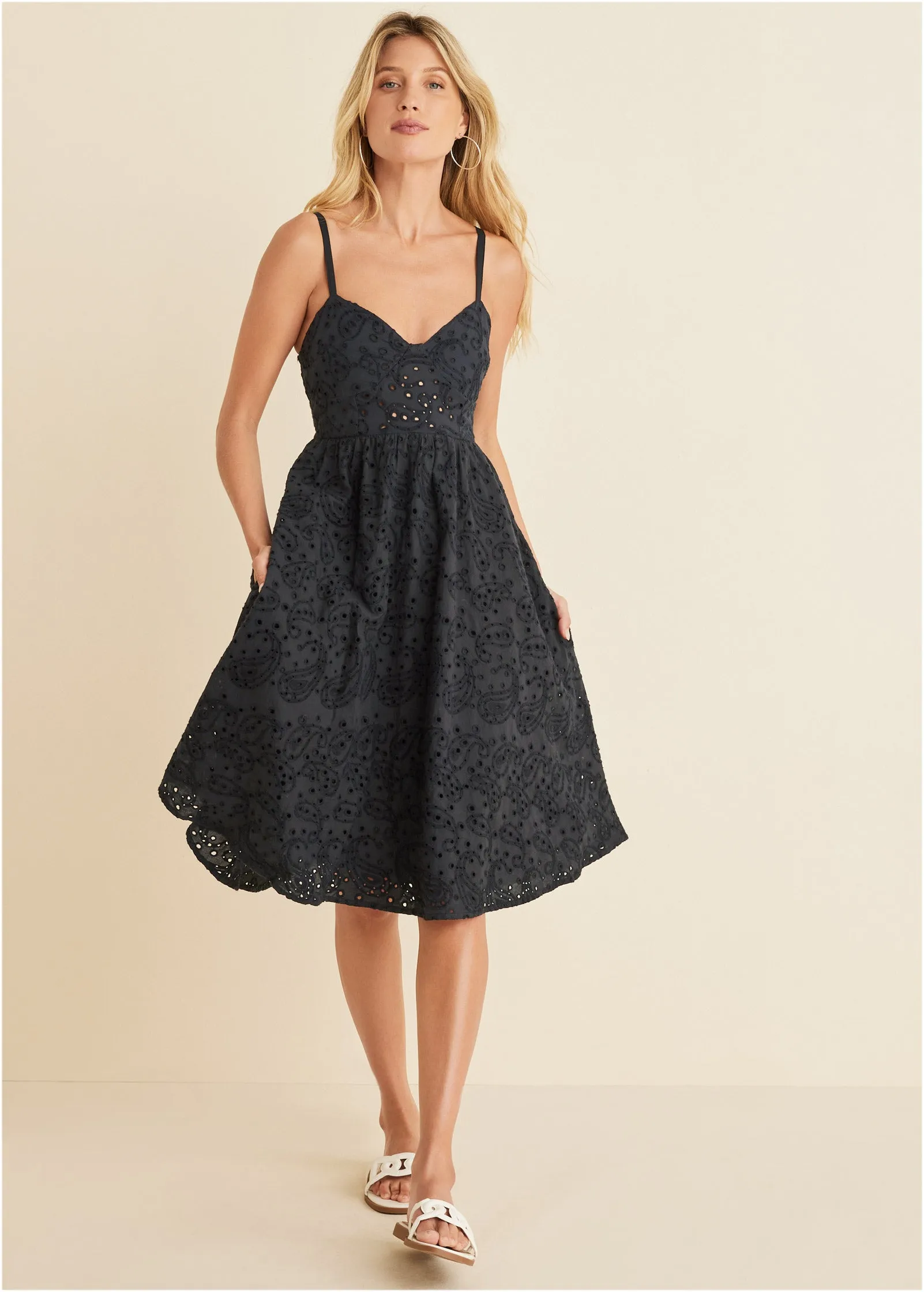 Paisley Eyelet Wrap Dress Women,Midaxi Dress,Cutout Bodycon Dress,Asymmetric Hem Dress,Breathable Summer Sundress,Reversible Midi Dress,Silk Slip Dress, Hand-Embroidered Maxi Dress Wrap Dress Women,Midaxi Dress,Cutout Bodycon Dress,Asymmetric Hem Dress,Bre