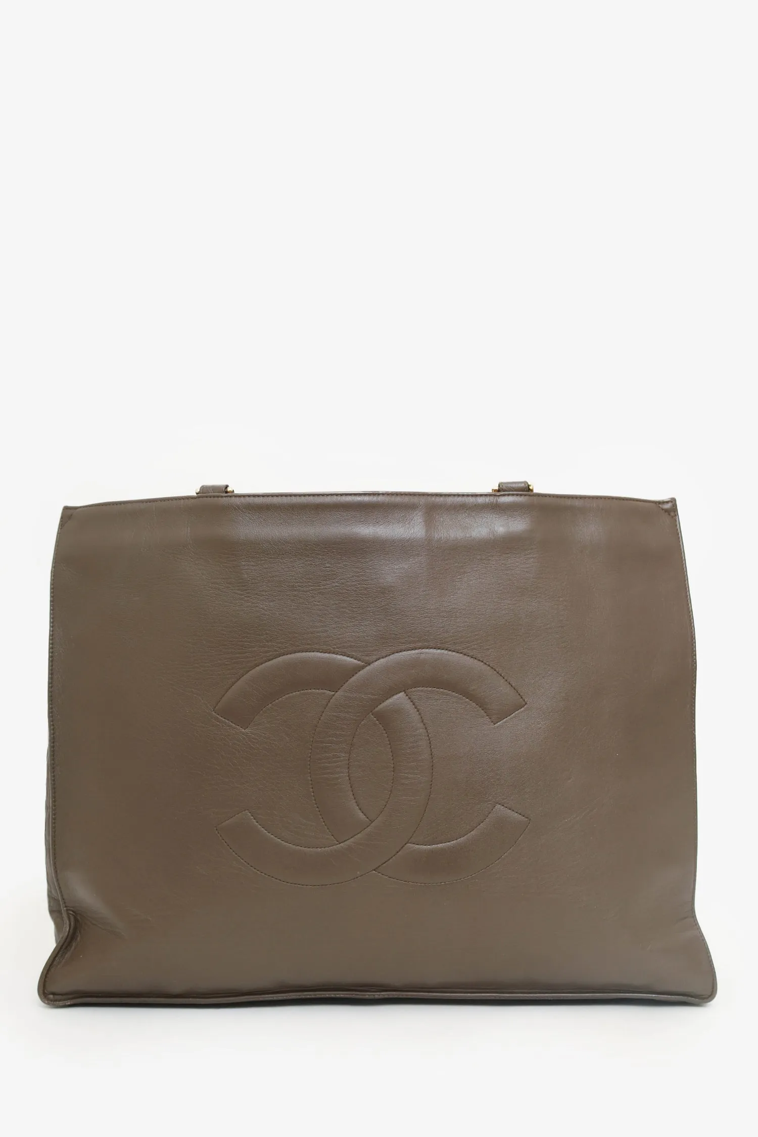 Pre-Loved Chanel? 1994-96 Brown Lambskin CC Chain Tote handbags bulk sale