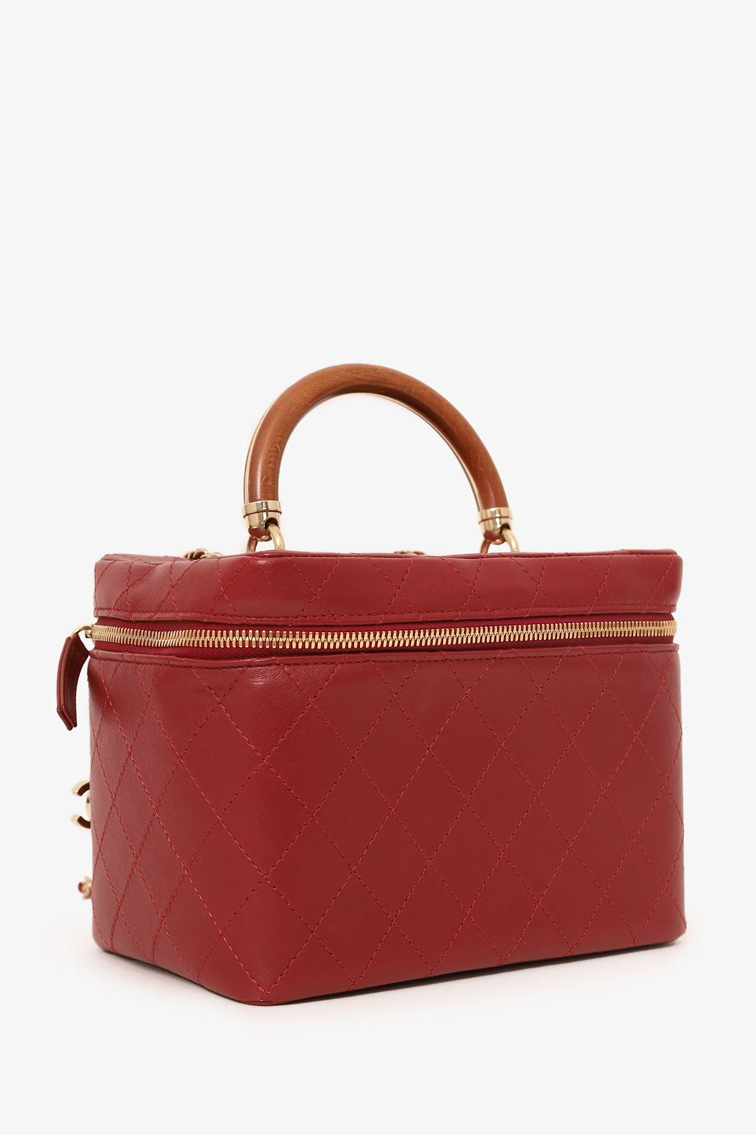 Pre-Loved Chanel? 2018 Red Lambskin Knock On Wood Vanity Case