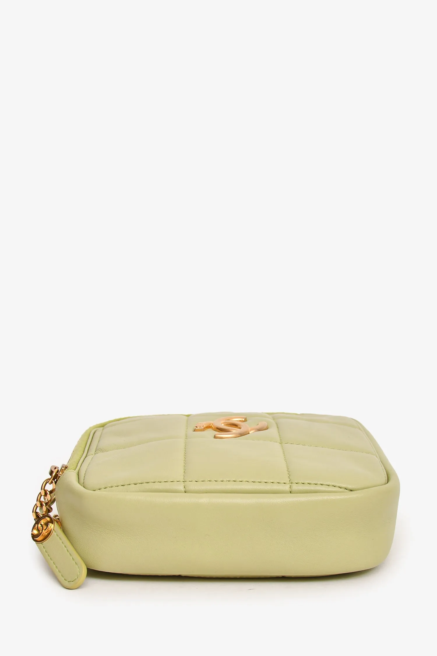 Pre-Loved Chanel? 2019-2020 Green Lambskin Leather Diamond CC Crossbody