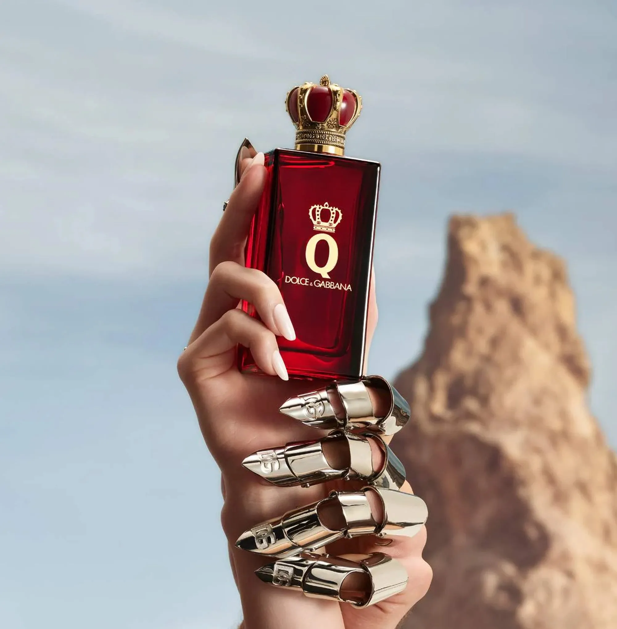 QUEEN "Q" 3.3 oz Parfum for women