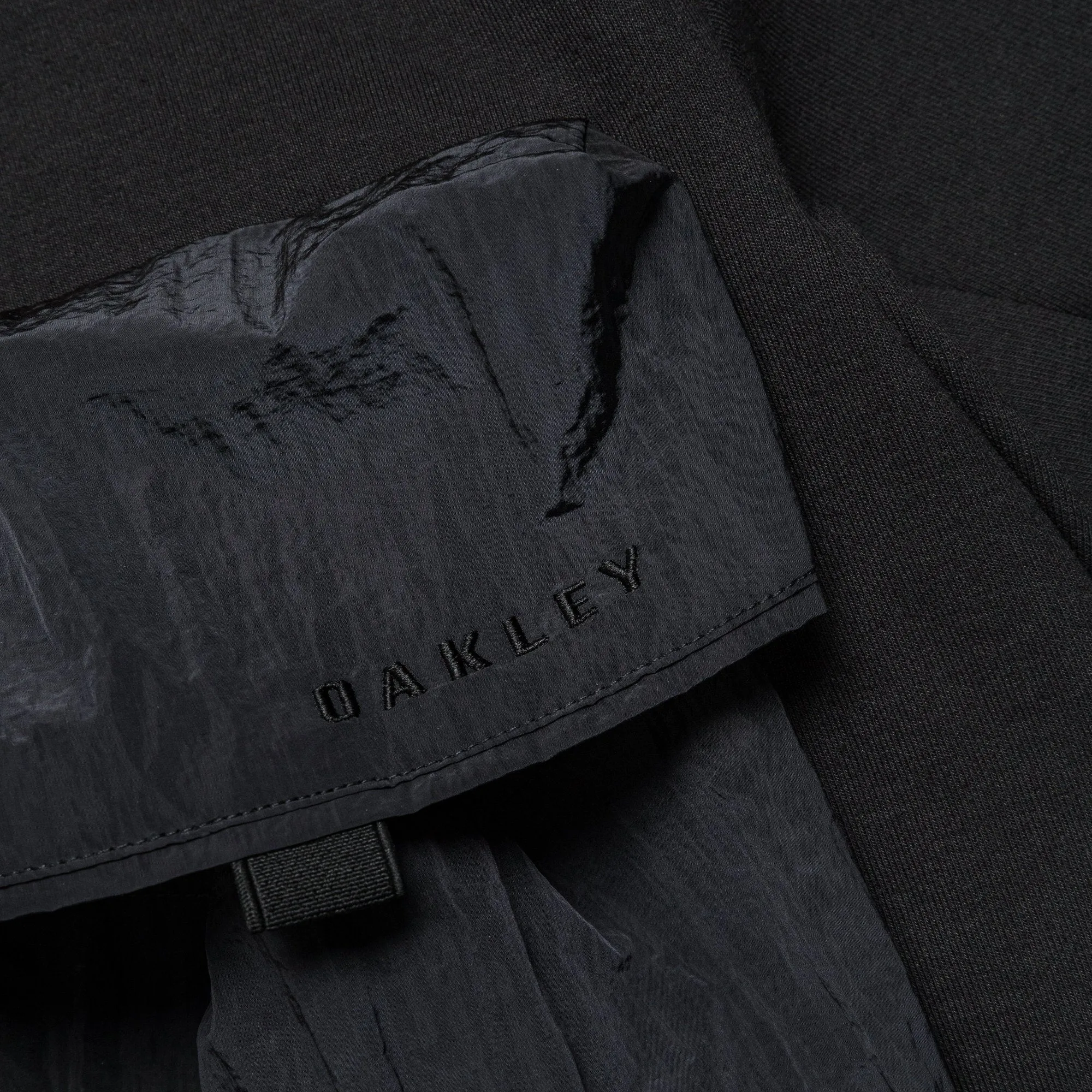 Reserve Pocket Tee - Blackout